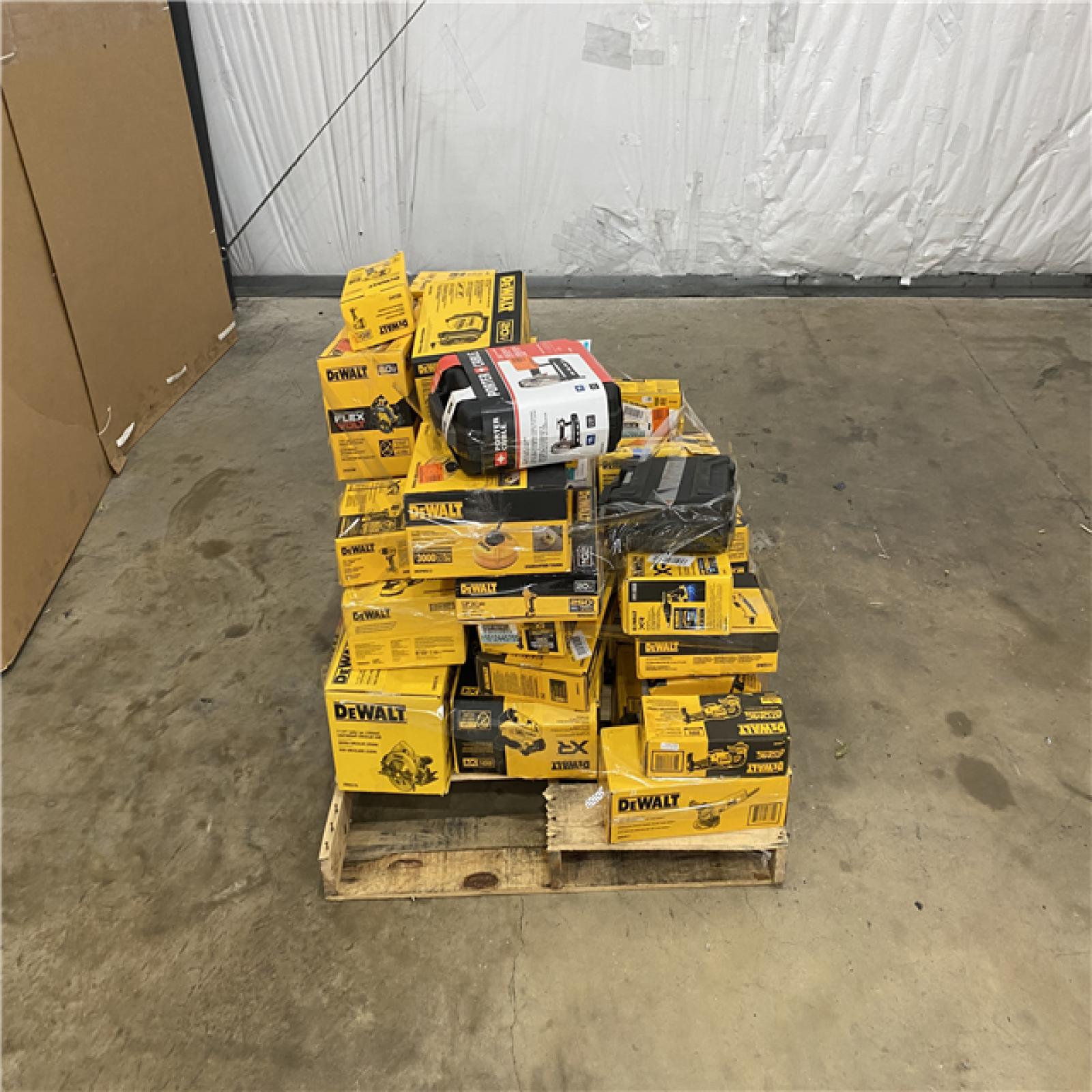 Houston Location AS IS - Tool Pallet