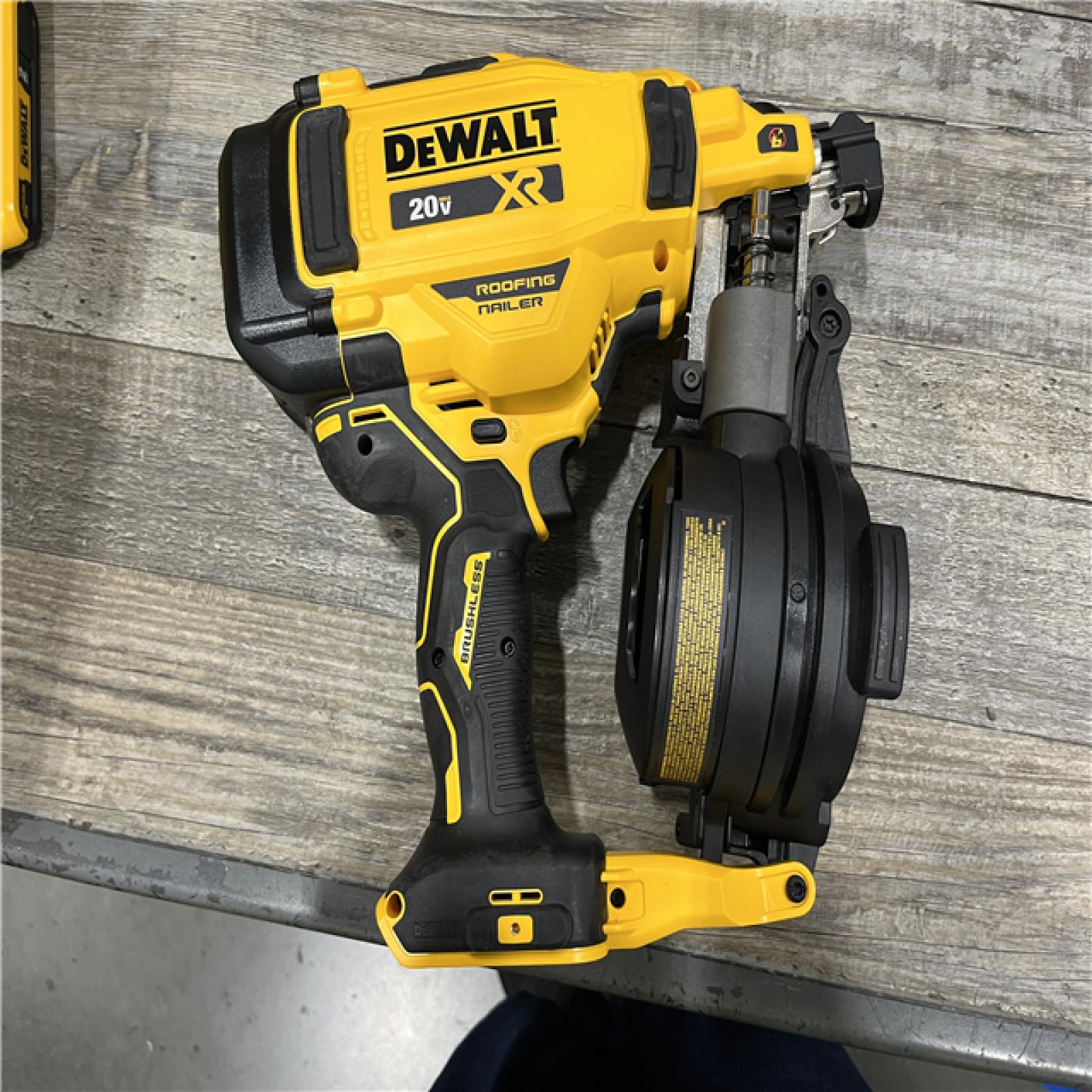 AS-IS DEWALT 20V MAX Lithium-Ion 15-Degree Electric Cordless Roofing Nailer Kit