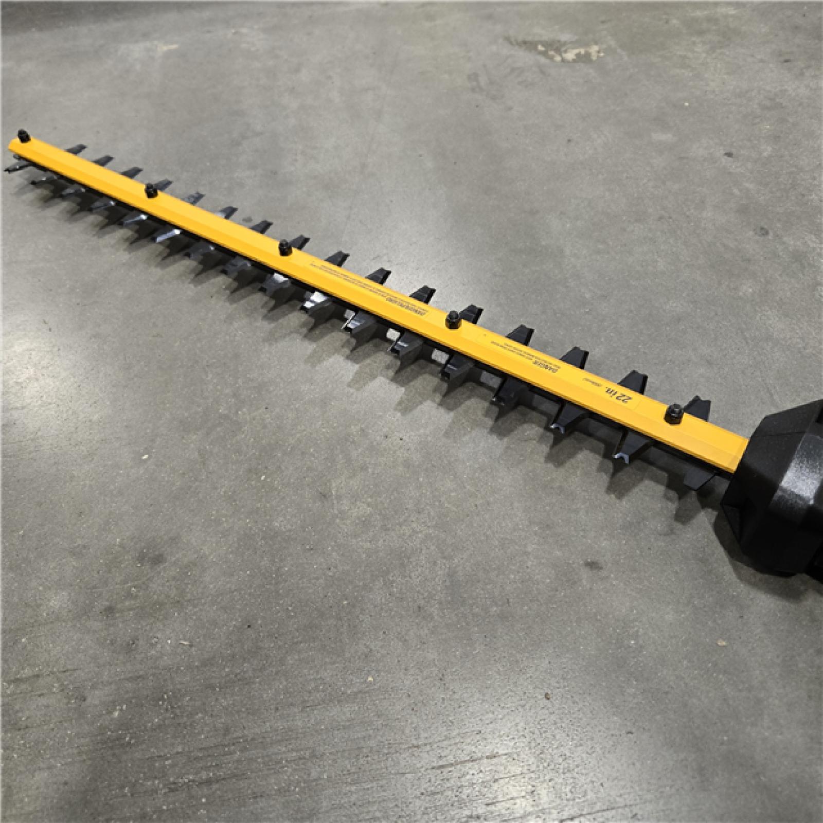 LIKE NEW! - Dewalt 20V MAX Cordless Pole Saw & Pole Hedge Trimmer Combo Kit
