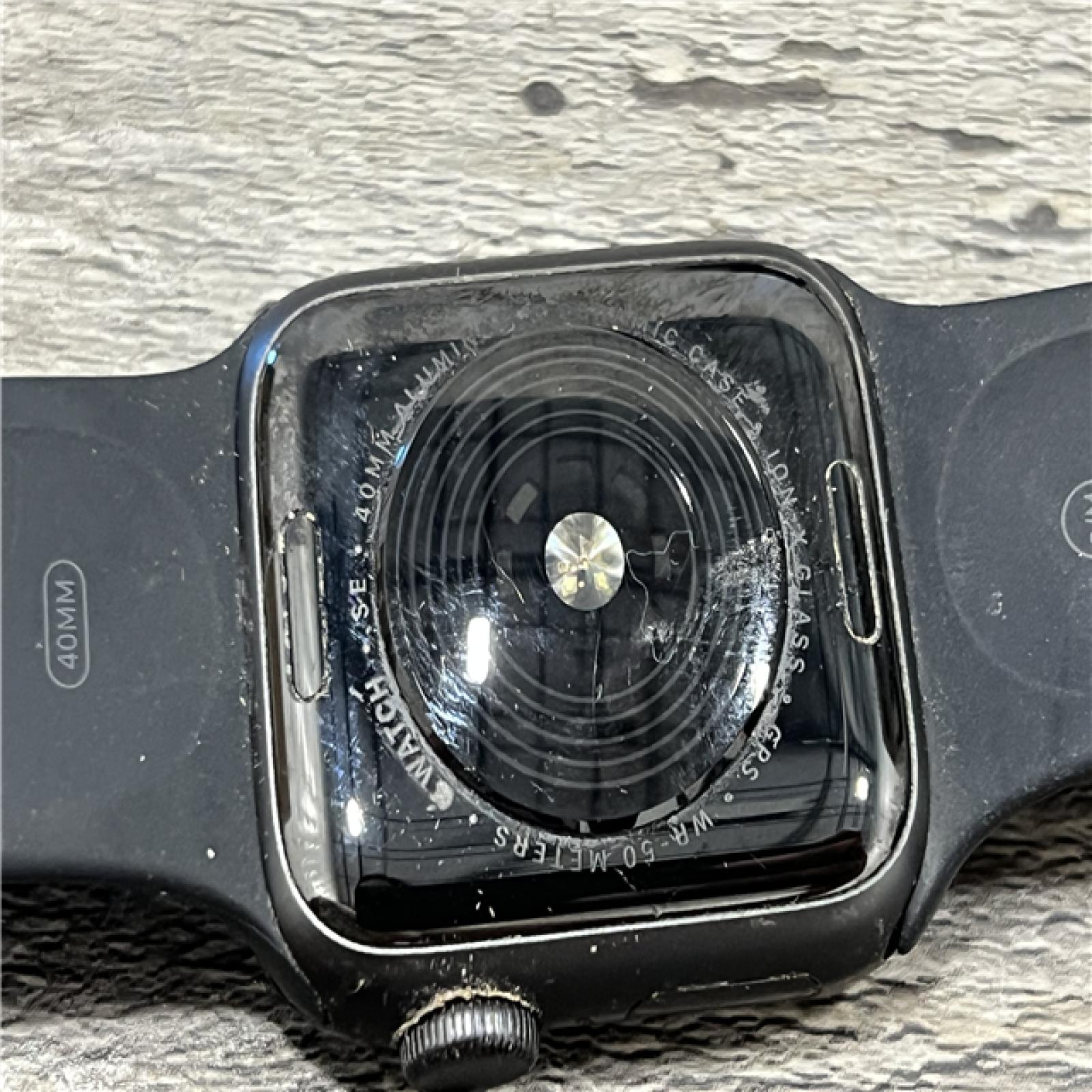 AS-IS APPLE Watch Se / 44MM / Midnight Aluminum Case GPS