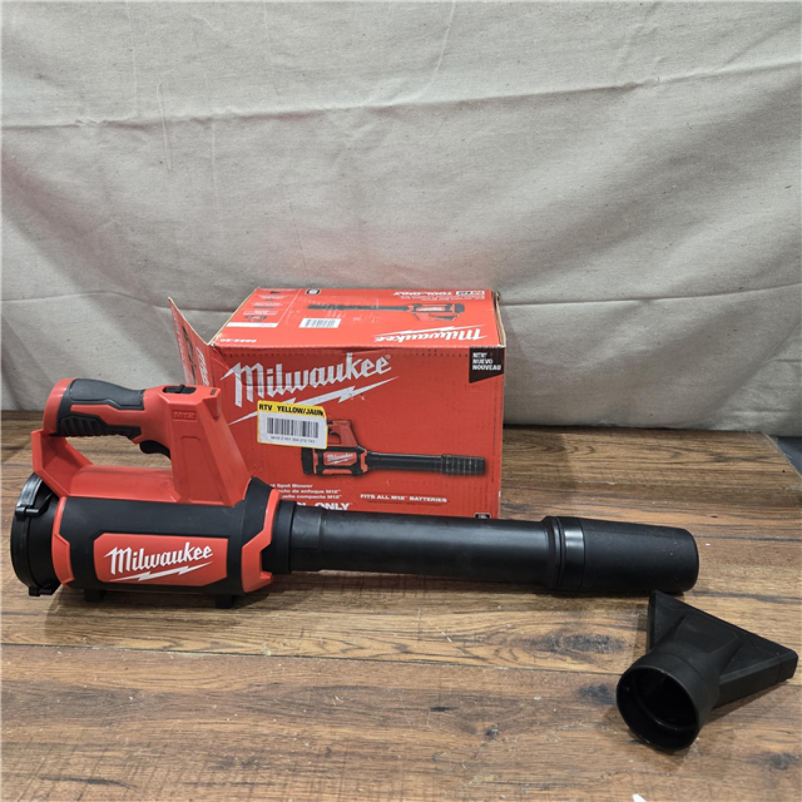 AS-IS Milwaukee M12 Compact Spot Blower
