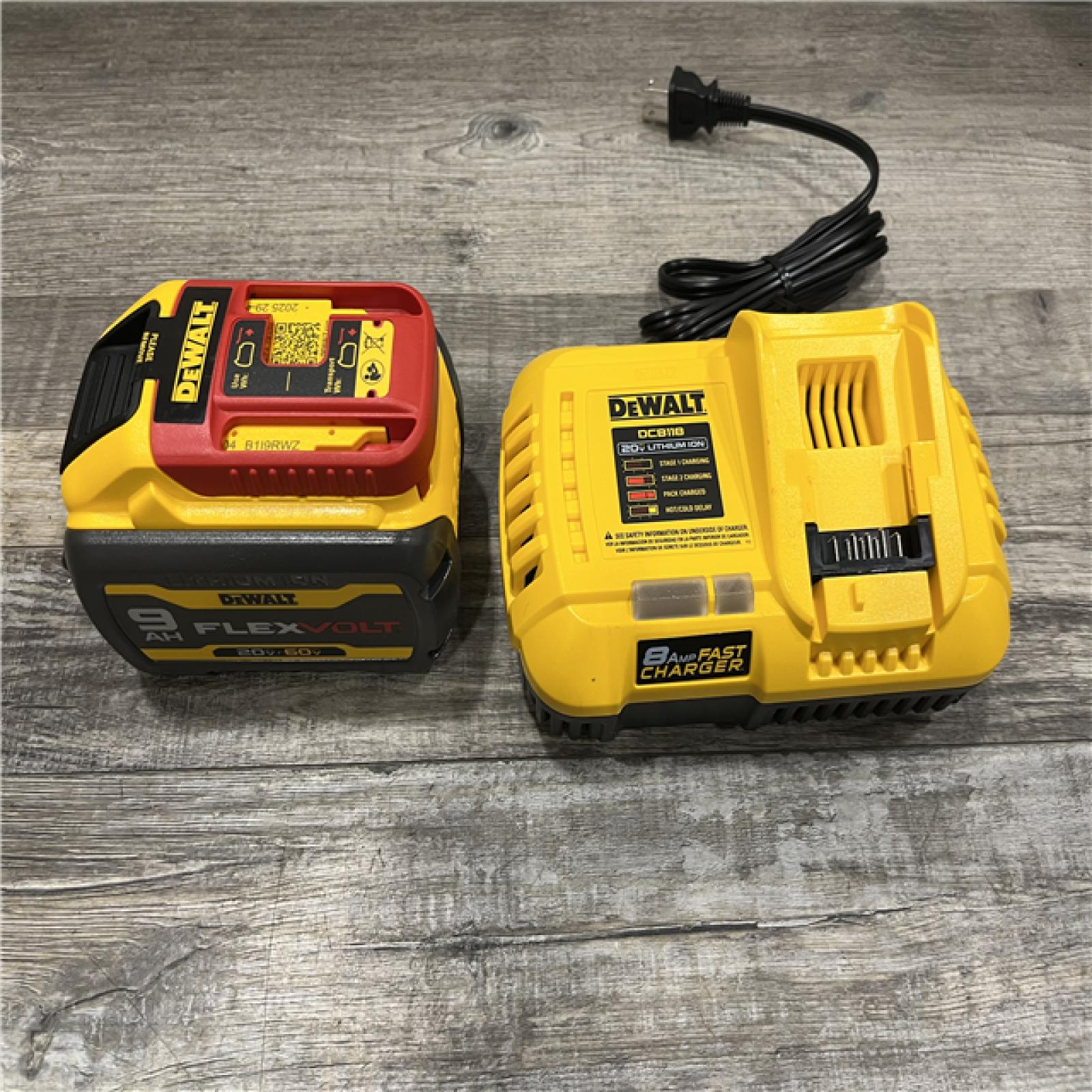 AS-IS DEWALT 20V/60V MAX FLEXVOLT Lithium-Ion 9.0Ah Battery and Charger Starter Kit