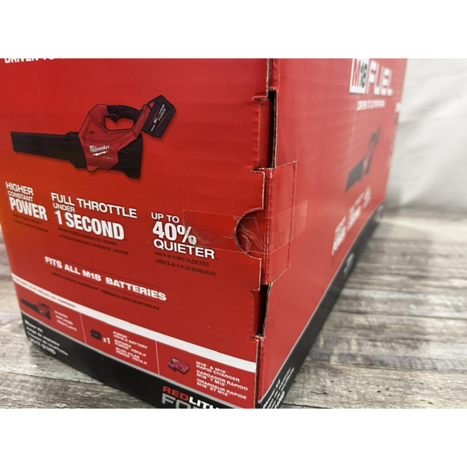 NEW - Milwaukee FUEL 120 MPH 500 CFM 18V Brushless Cordless Battery Powered Leaf Blower Kit