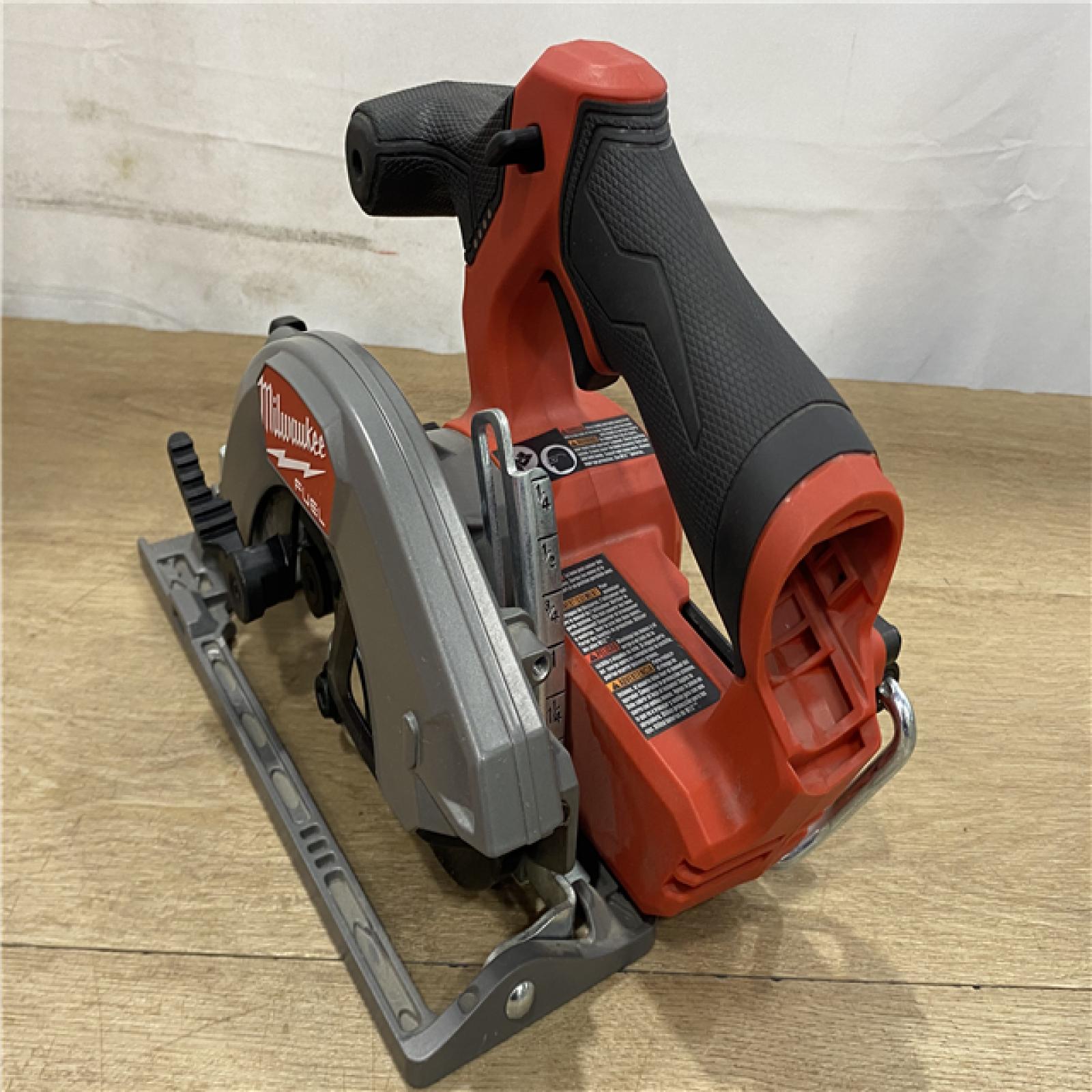 AS-IS MILWAUKEE M12 CIRCULAR SAW (Tool-Only)