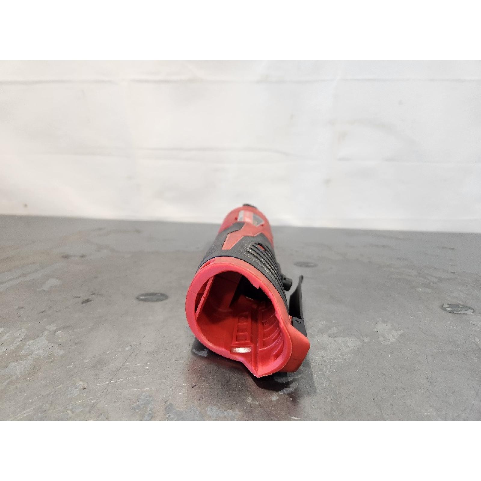 AS-IS- MILWAUKEE.38 in. M12 Cordless Ratchet (Tool-Only)