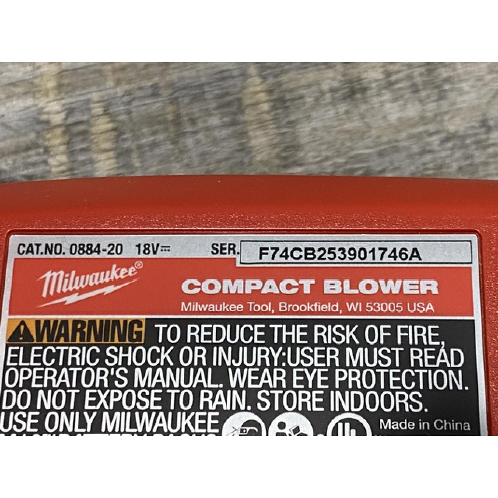 AS-IS Milwaukee 18V Lithium-Ion Cordless Compact Blower (Tool-Only)