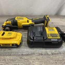 AS-IS DEWALT ATOMIC 20V MAX Cordless Brushless Oscillating Multi Tool Kit