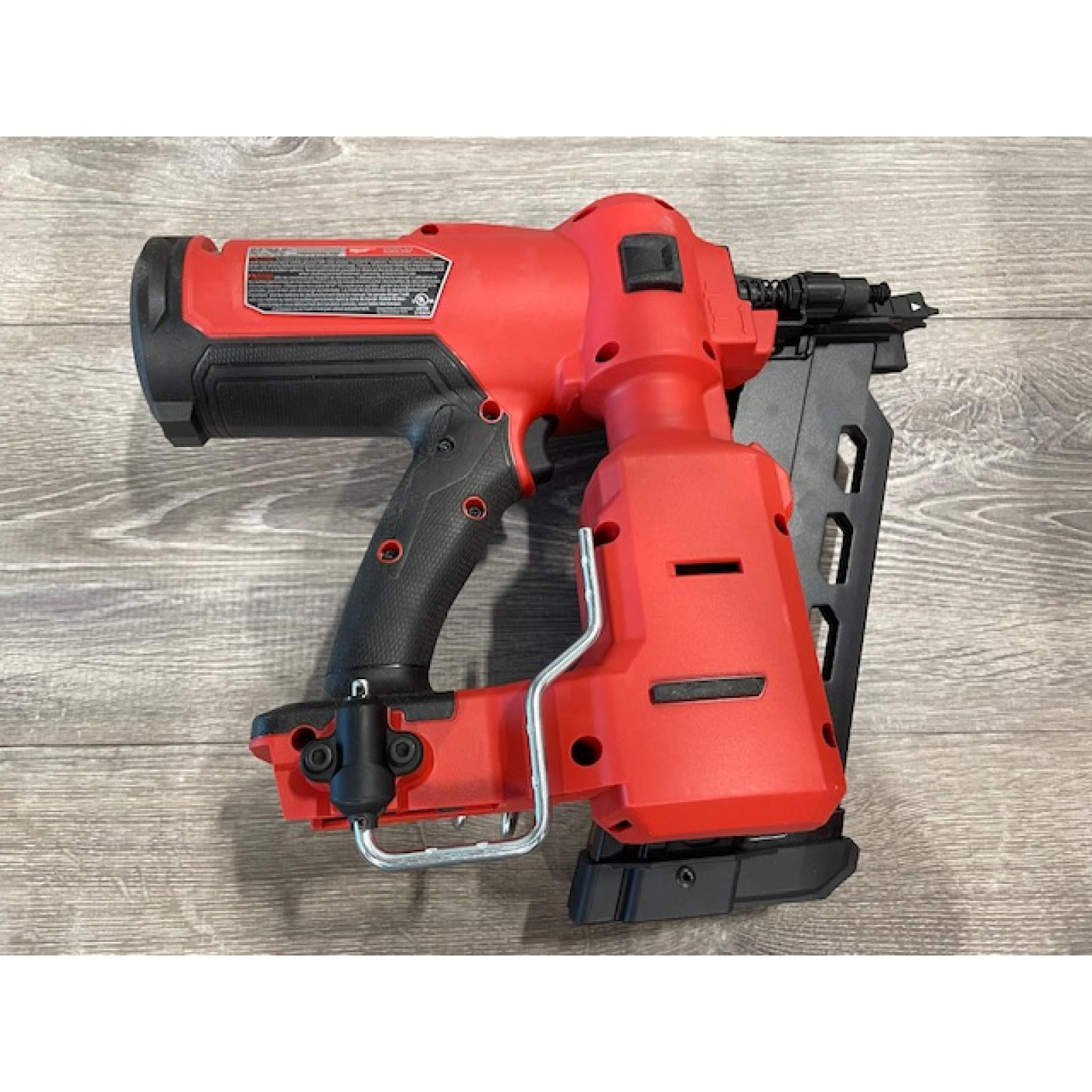 AS-IS Milwaukee FUEL 18-Volt Brushless Lithium-Ion Cordless 21-Degree Duplex Nailer (Tool Only)