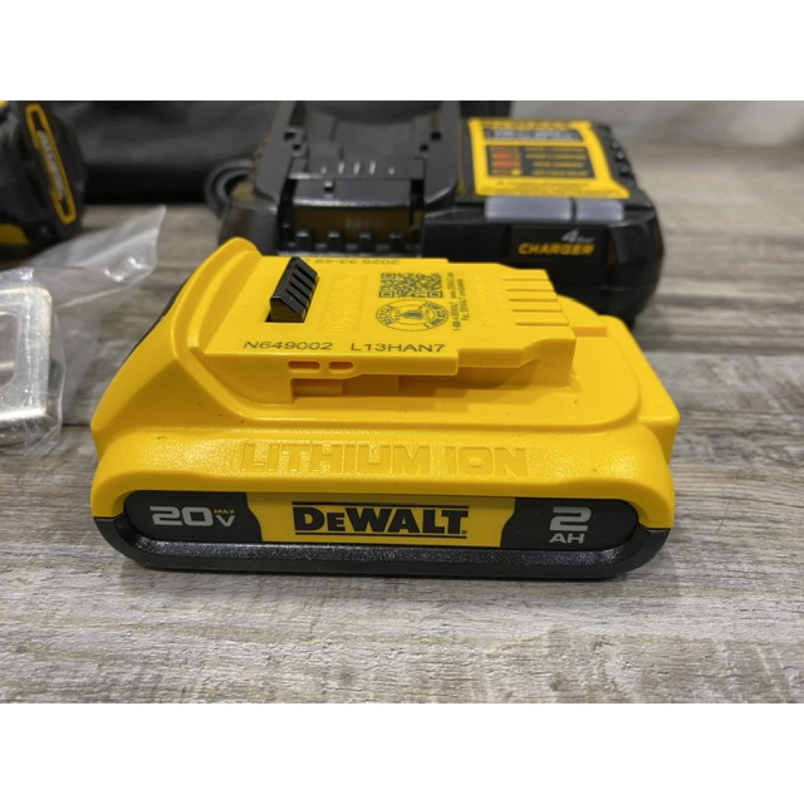 AS-IS DEWALT Atomic 20V Lithium-Ion Cordless Compact 1/2 in. Drill/Driver Kit