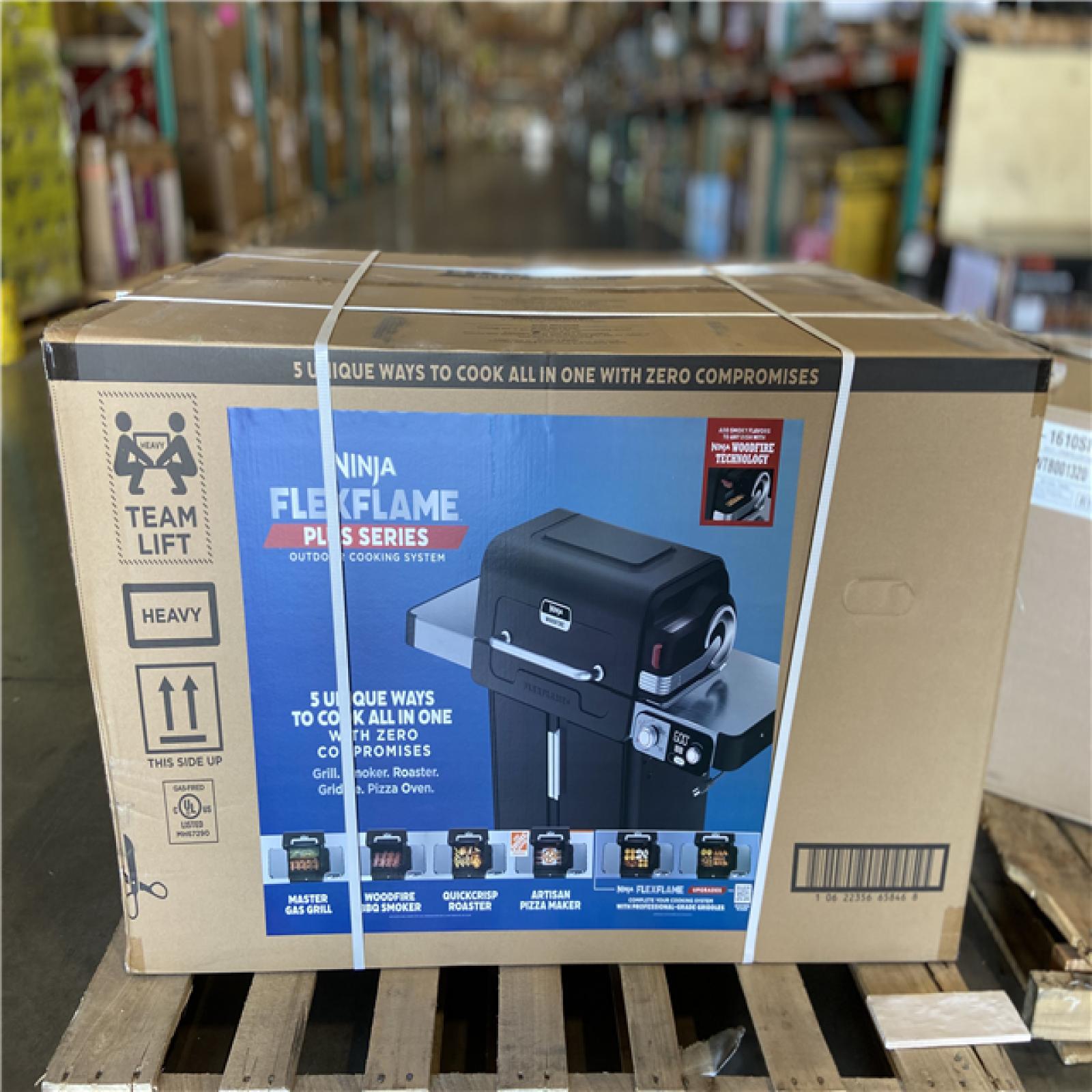 DALLAS LOCATION - NINJA FlexFlame Plus 3-Burner Outdoor Cooking BBQ  5-in-1 Propane and Electric Grill  Smoker