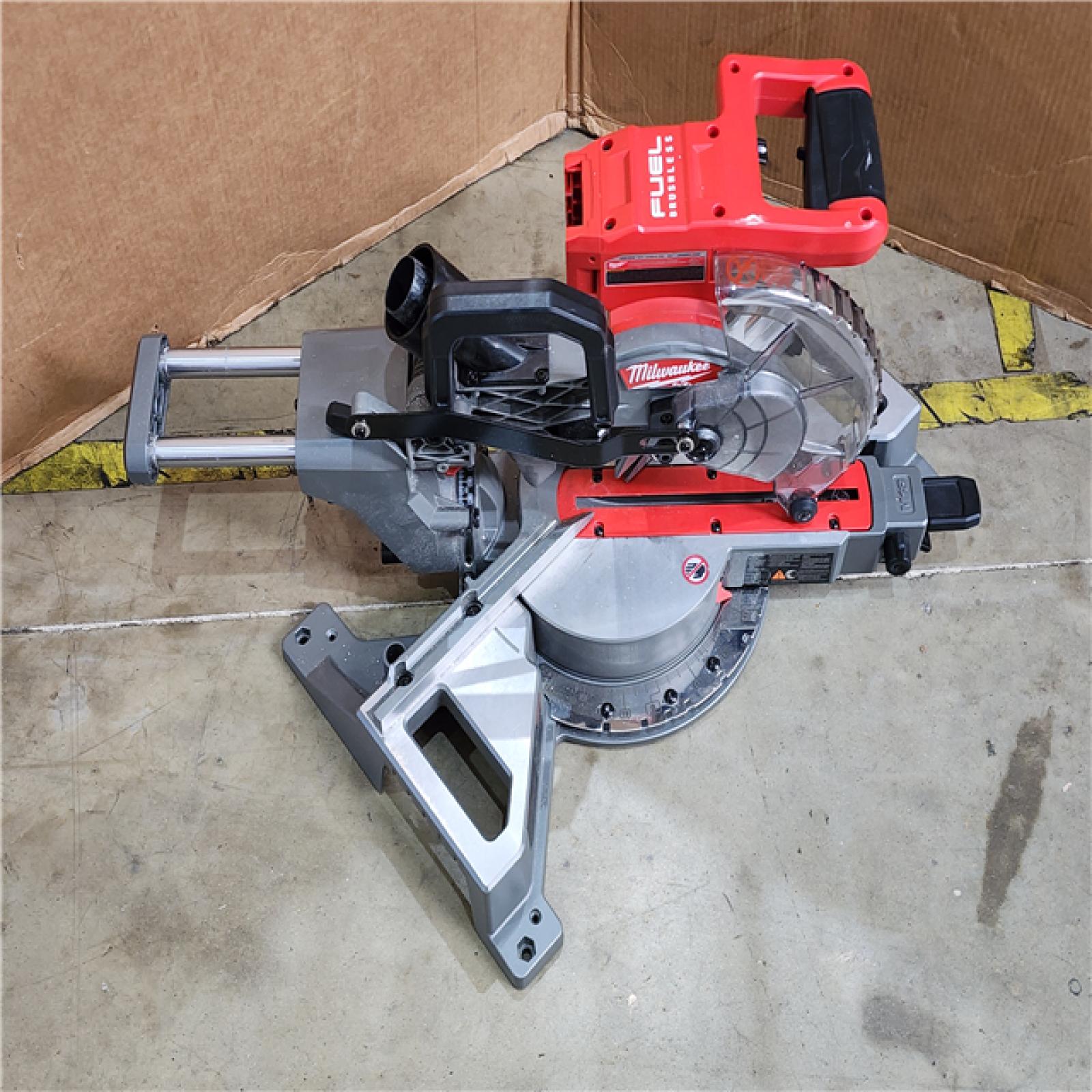 HOUSTON LOCATION - AS-IS Milwaukee M18 FUEL 7-1/4 in. Cordless Brushless Dual-Bevel Sliding Compound Miter Saw (Tool Only)