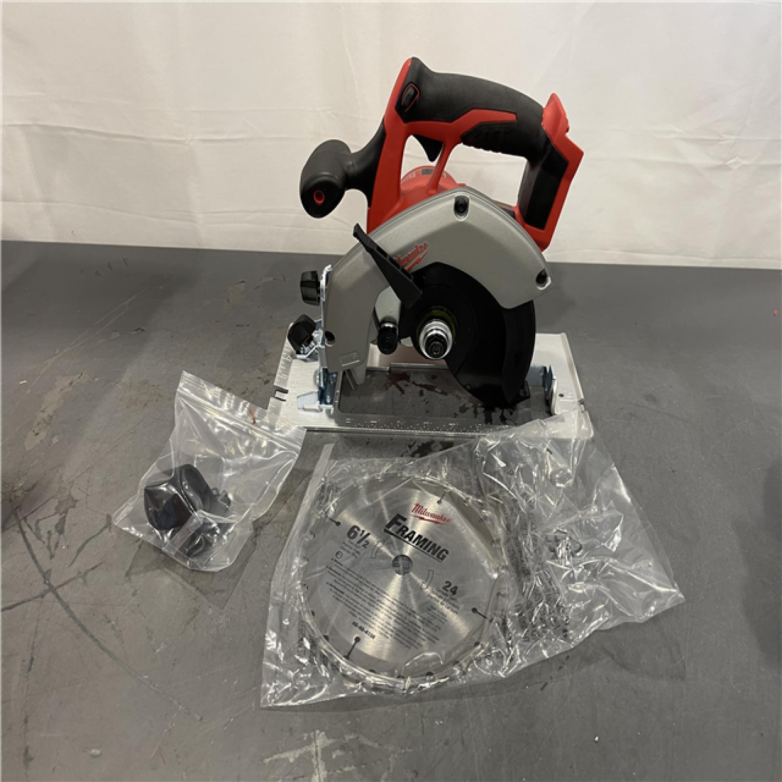 AS-IS - Milwaukee M18 18V Lithium-Ion Cordless 6-1/2 in. Circular Saw