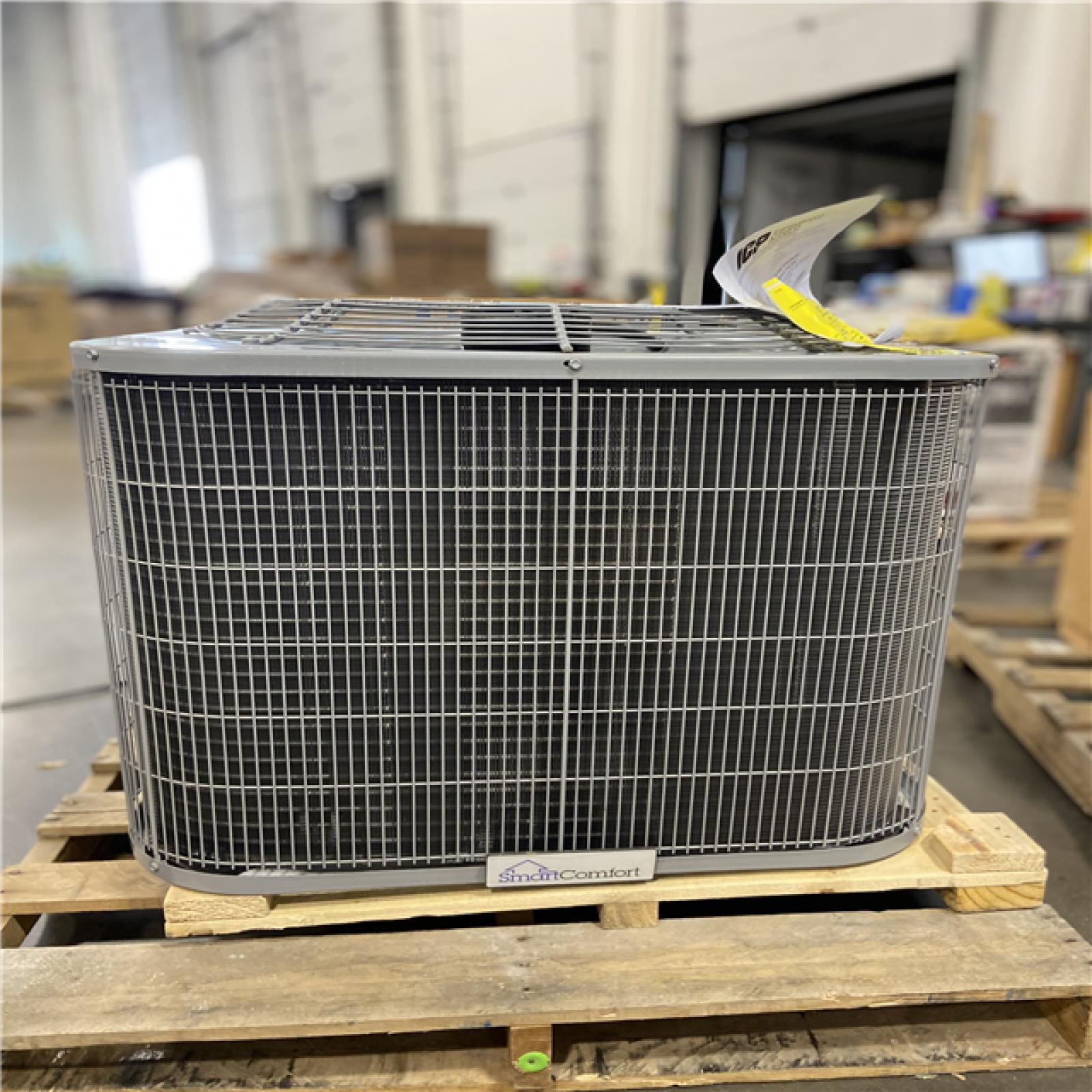 DALLAS LOCATION - Smartcomfort® by Carrier 2.5 Ton 14.3 Seer2 Heat Pump