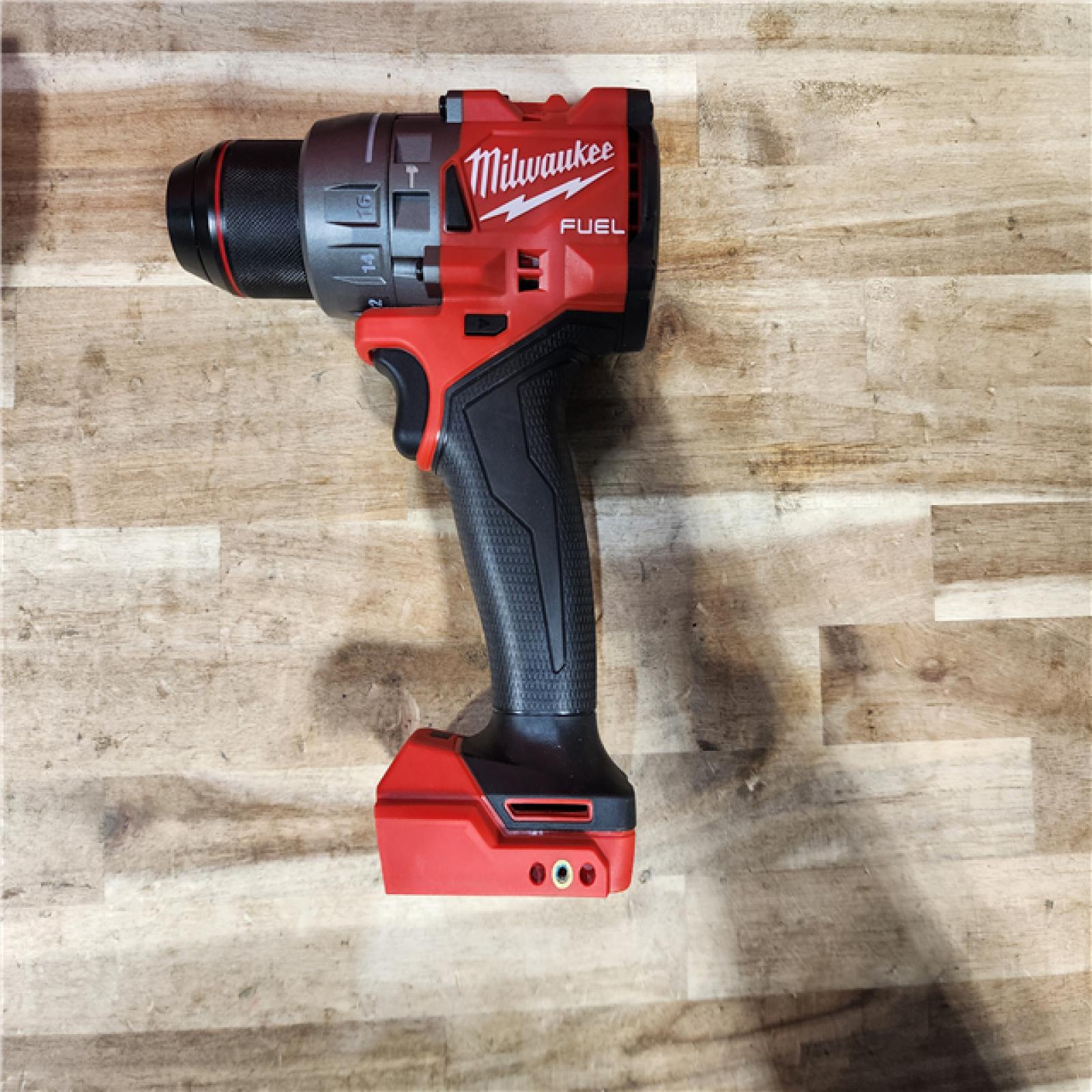 HOUSTON LOCATION - AS-IS Milwaukee FUEL 18V Lithium-Ion Brushless Cordless 1/2 in. Hammer Drill Driver Kit