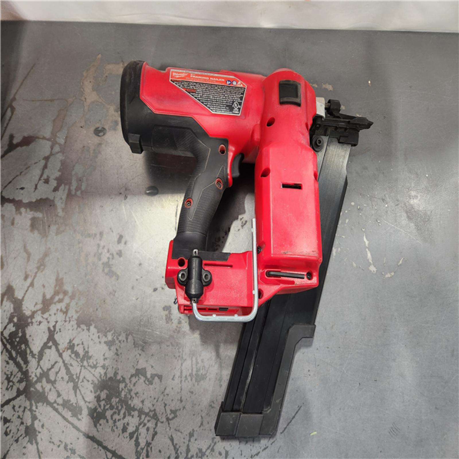 AS-IS- Milwaukee 2744-20 M18 FUEL 21-Degree Cordless Framing Nailer (Tool Only)