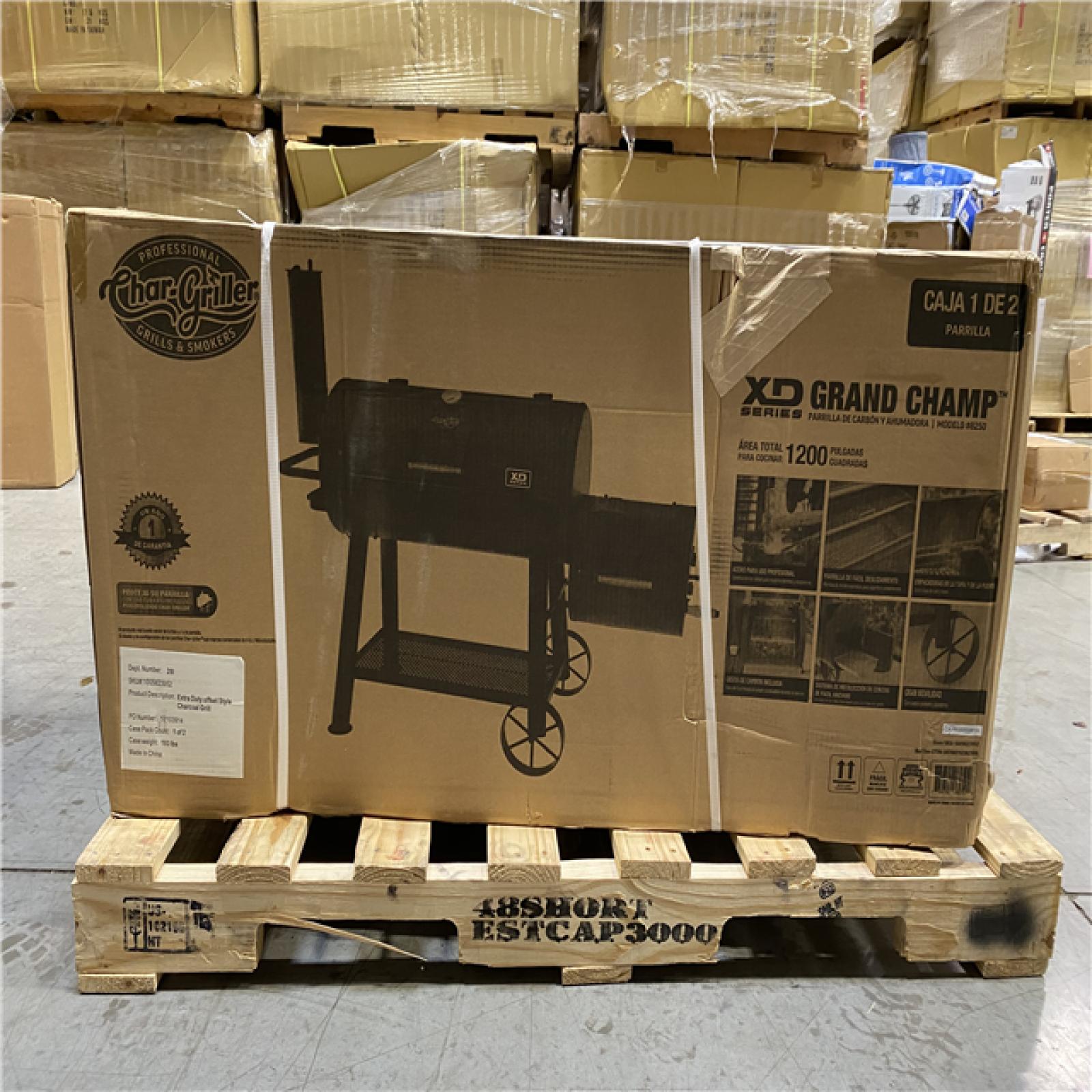 DALLAS LOCATION - Char-Griller Grand Champ Charcoal Grill and Offset Smoker in Black