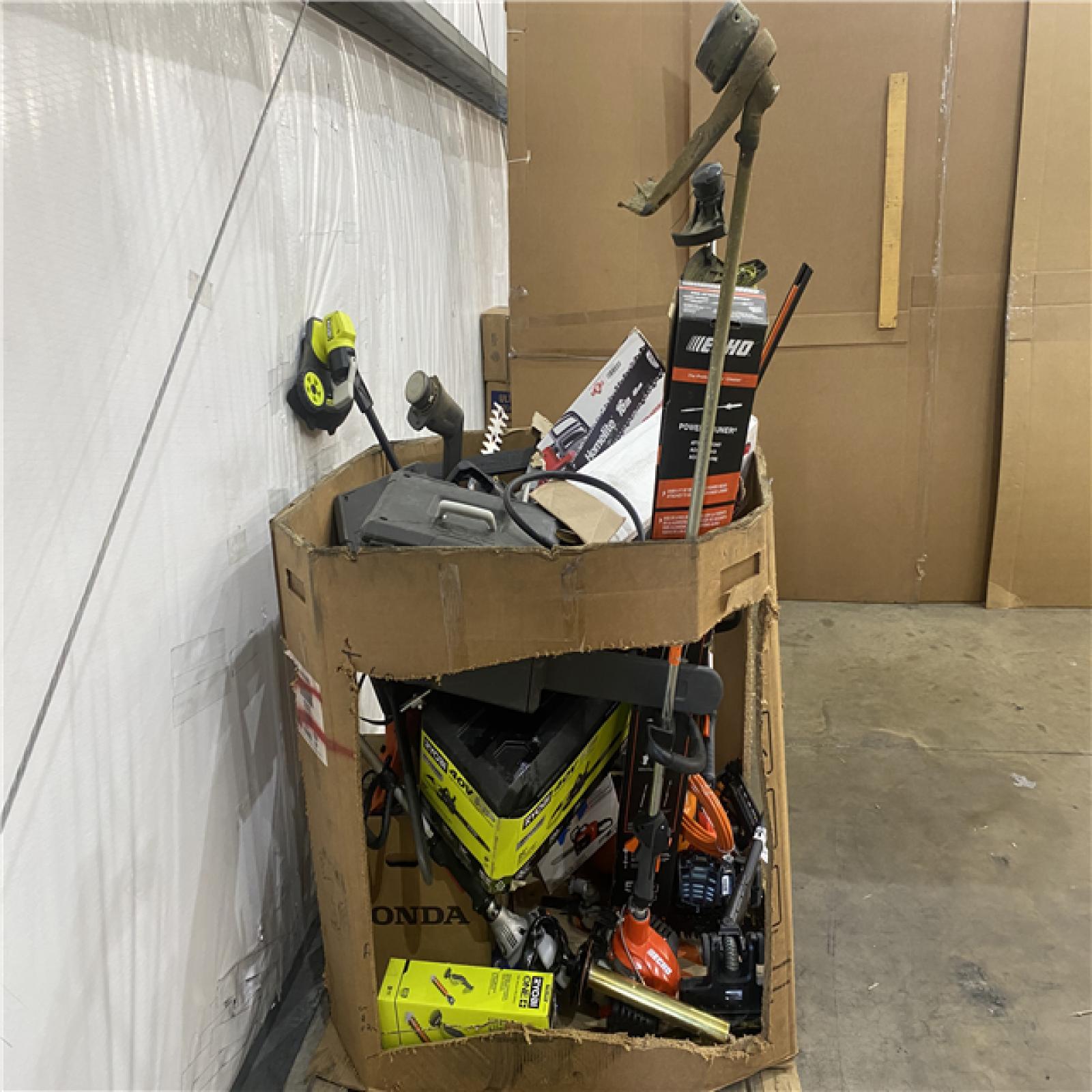 Houston Location AS IS - outdoor pallet
