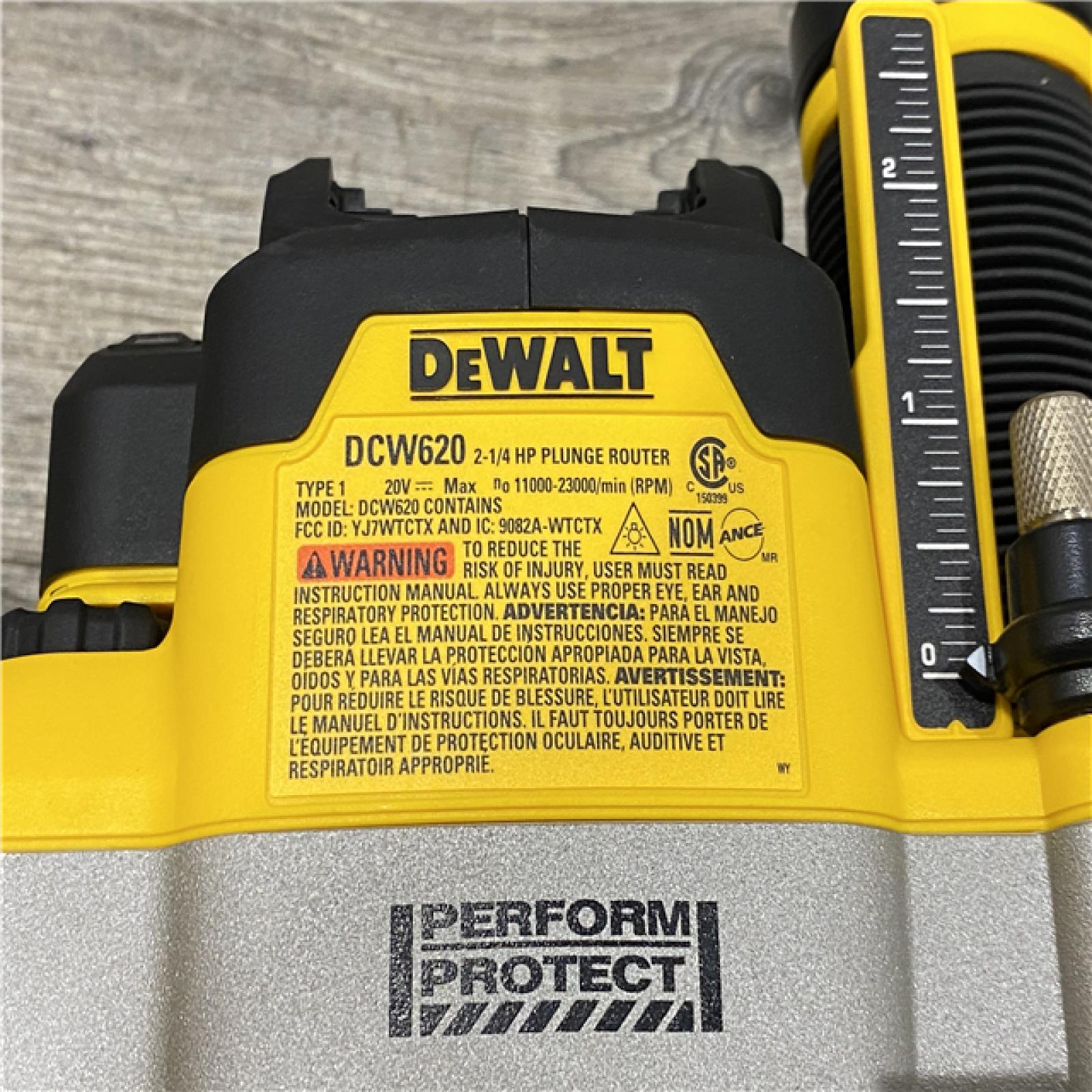 LIKE NEW - DEWALT 20V MAX XR 2-1/4 Peak HP Brushless Cordless Plunge Router (Tool Only)
