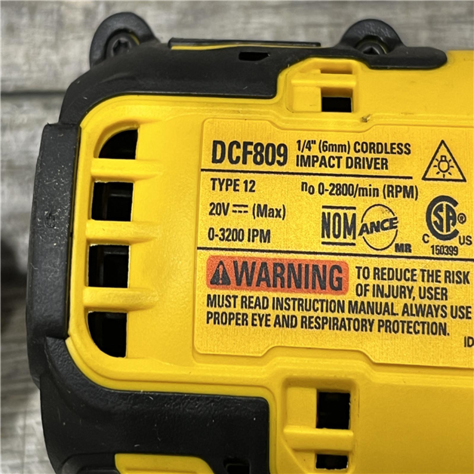 AS-IS DEWALT ATOMIC 20-Volt MAX Lithium-Ion Cordless Combo Kit