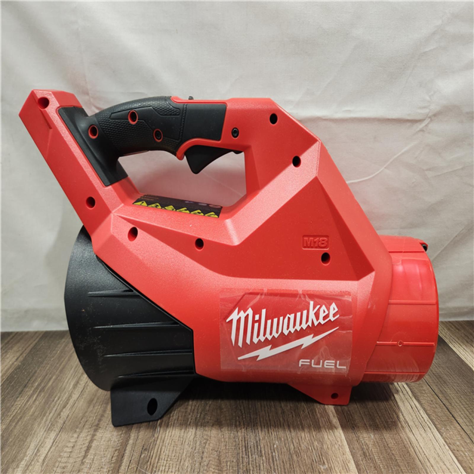 AS-IS- Milwaukee Tools M18 FUEL Blower (TOOL ONLY)