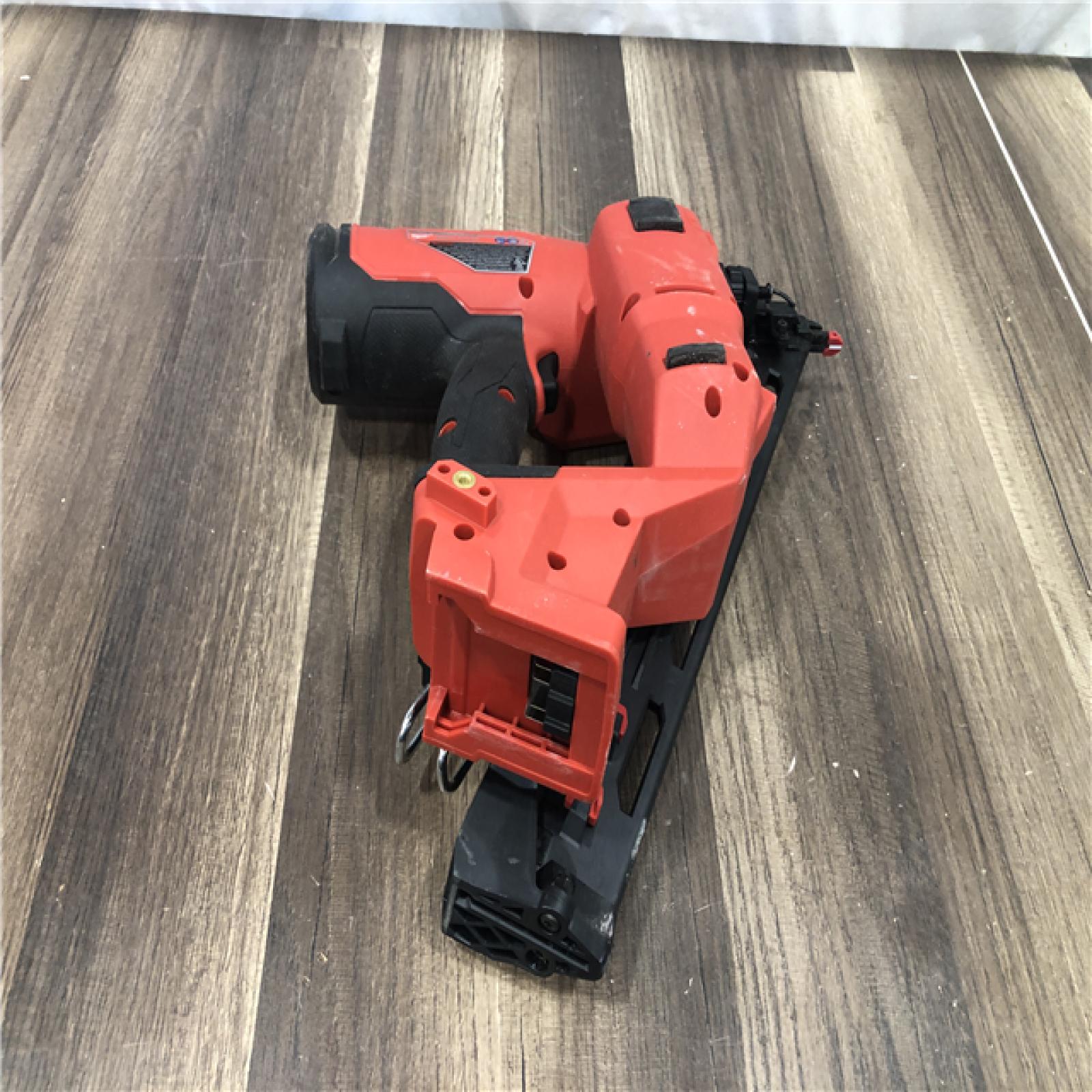 AS-IS Milwaukee FUEL 18-Volt Lithium-Ion Brushless Cordless Gen II 15-Gauge Angled Finish Nailer (Tool-Only)