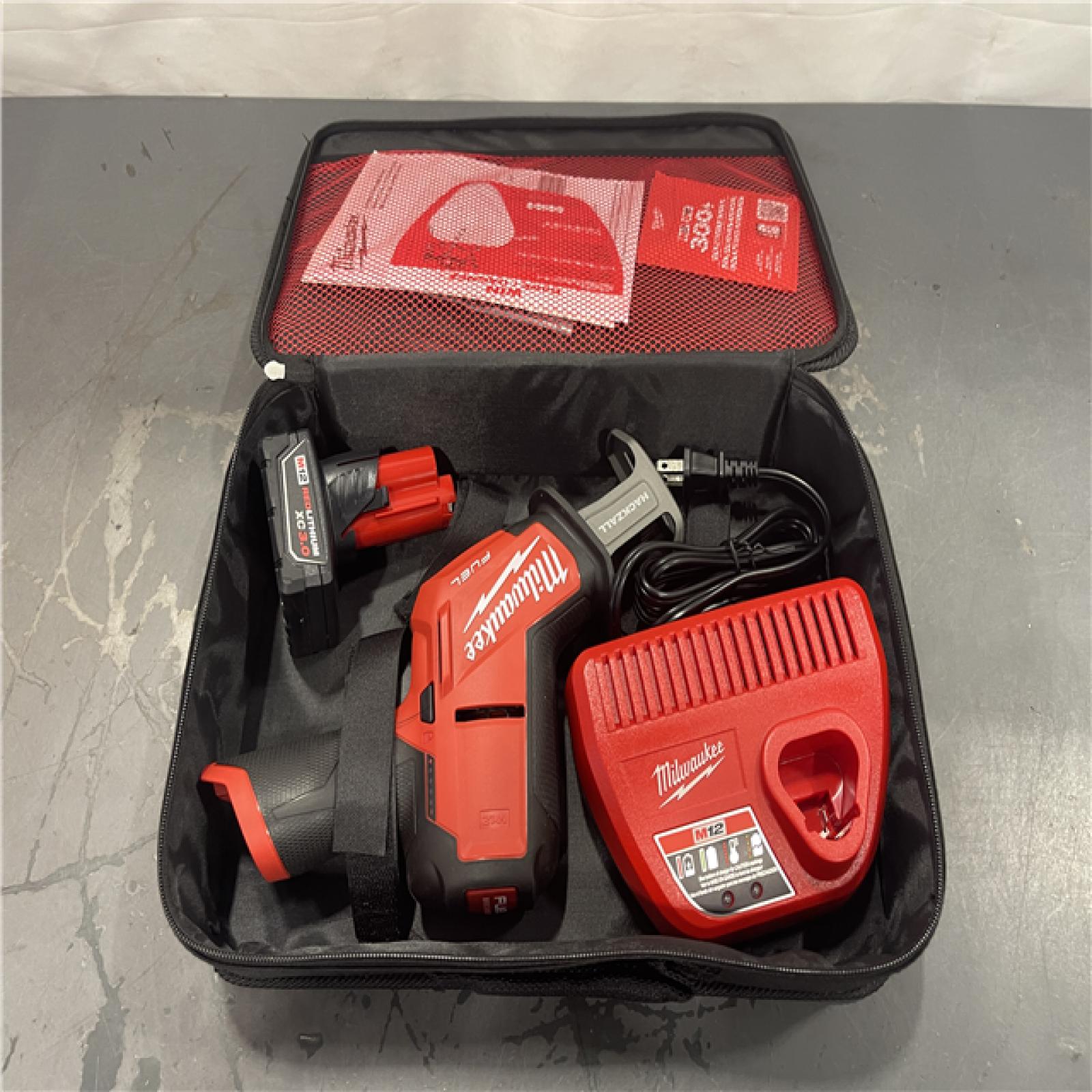 AS-IS- Milwaukee Cordless HACKZALL Reciprocating Saw Kit
