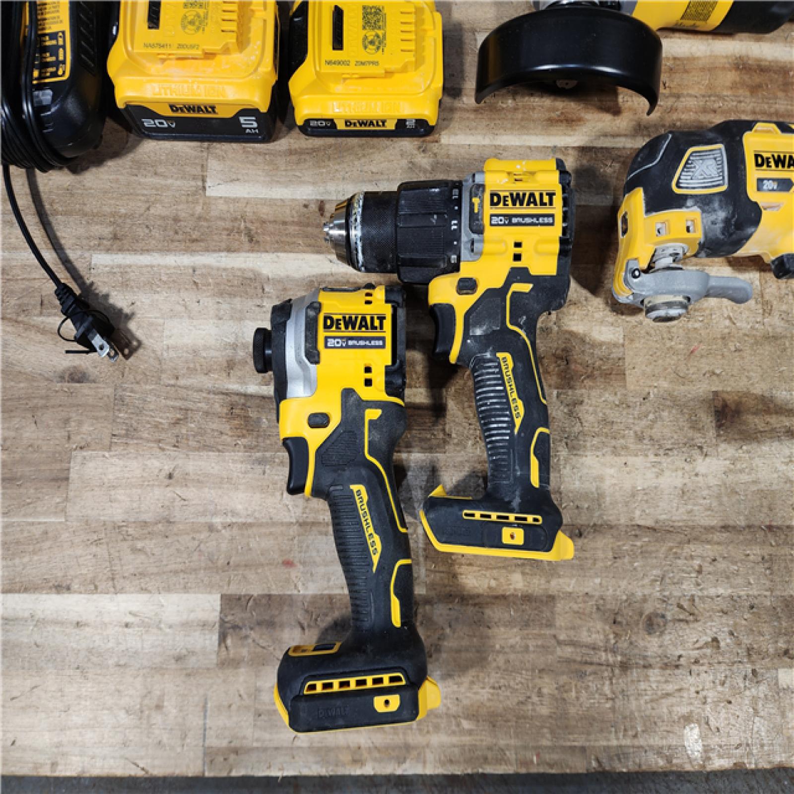 HOUSTON LOCATION - AS - IS DEWALT 20V MAX Lithium-Ion Cordless 6-Tool Combo Kit