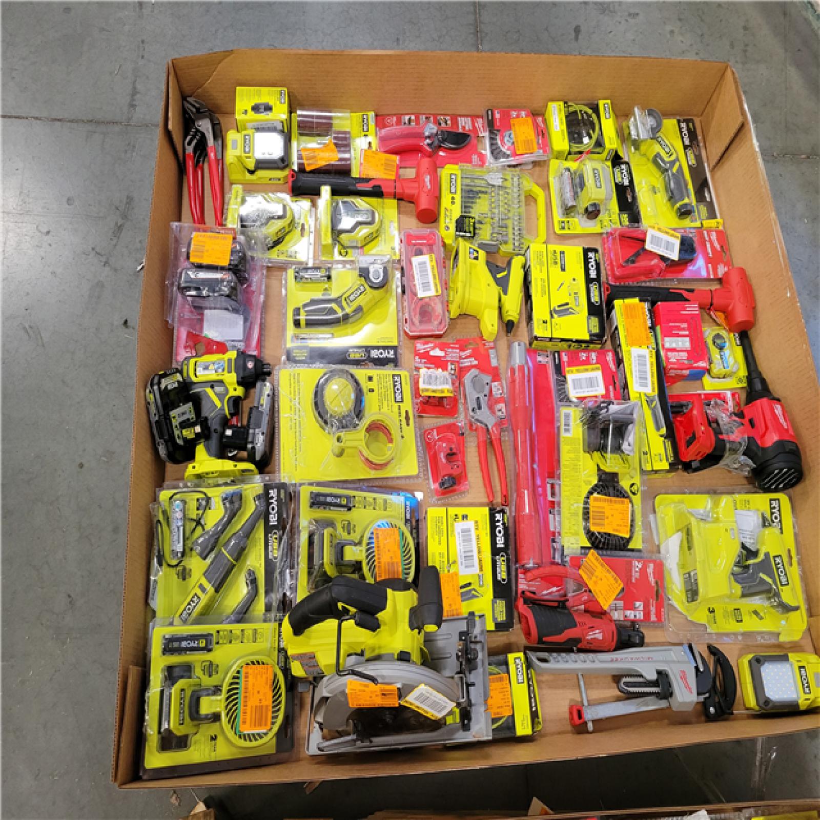 CALIFORNIA AS-IS X3 MINI PALLETS