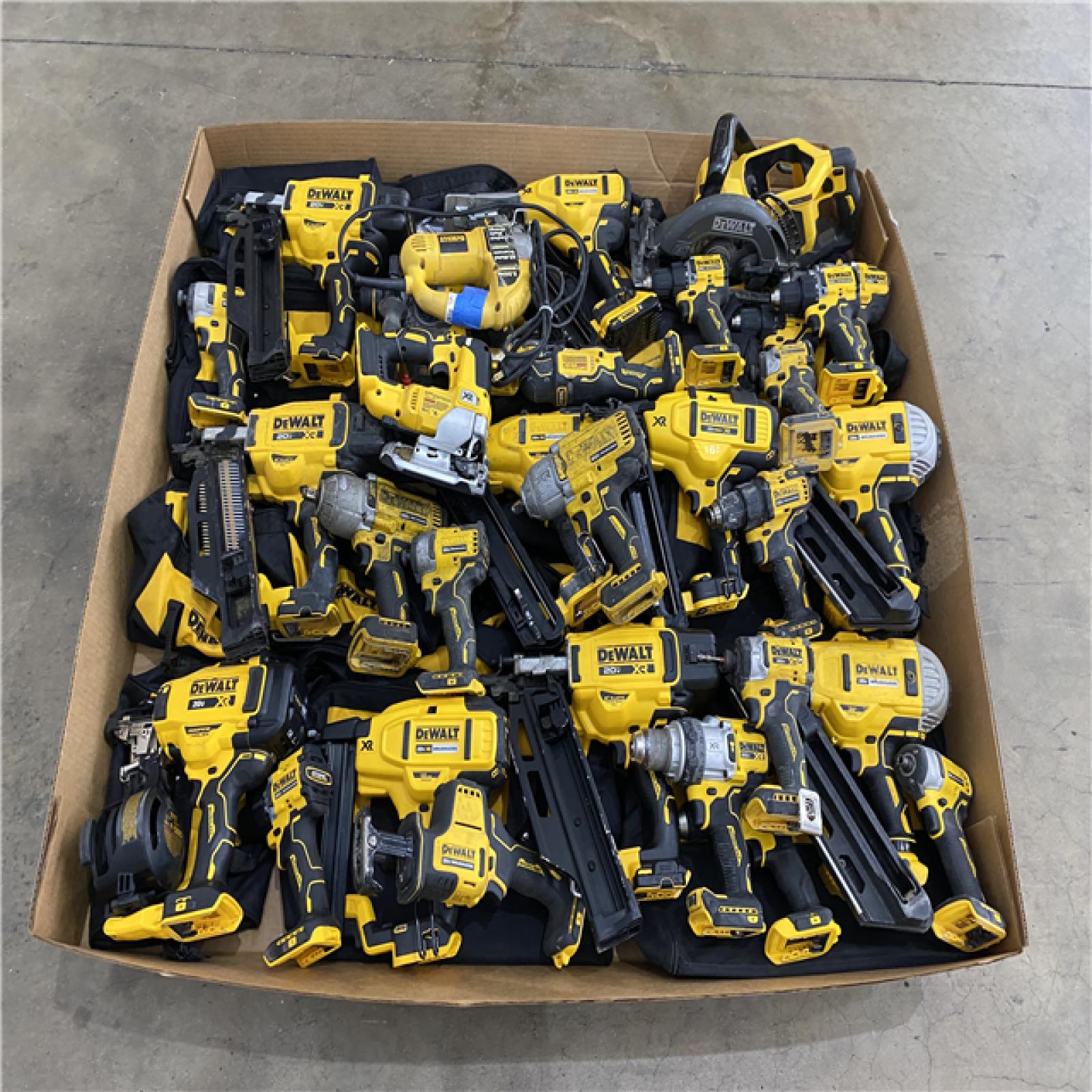 Houston Location AS IS - Tool Pallet