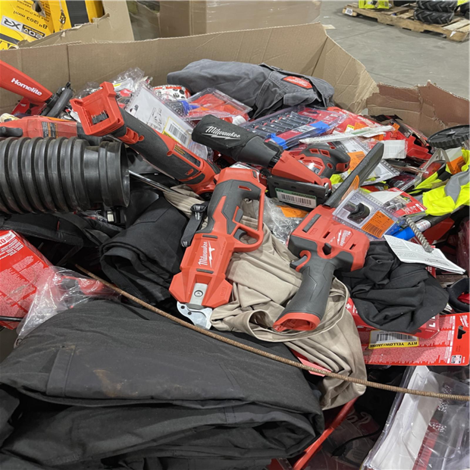 Pittston Location As-Is Power Tools Partial Truckload (10 pallets) 4464-A