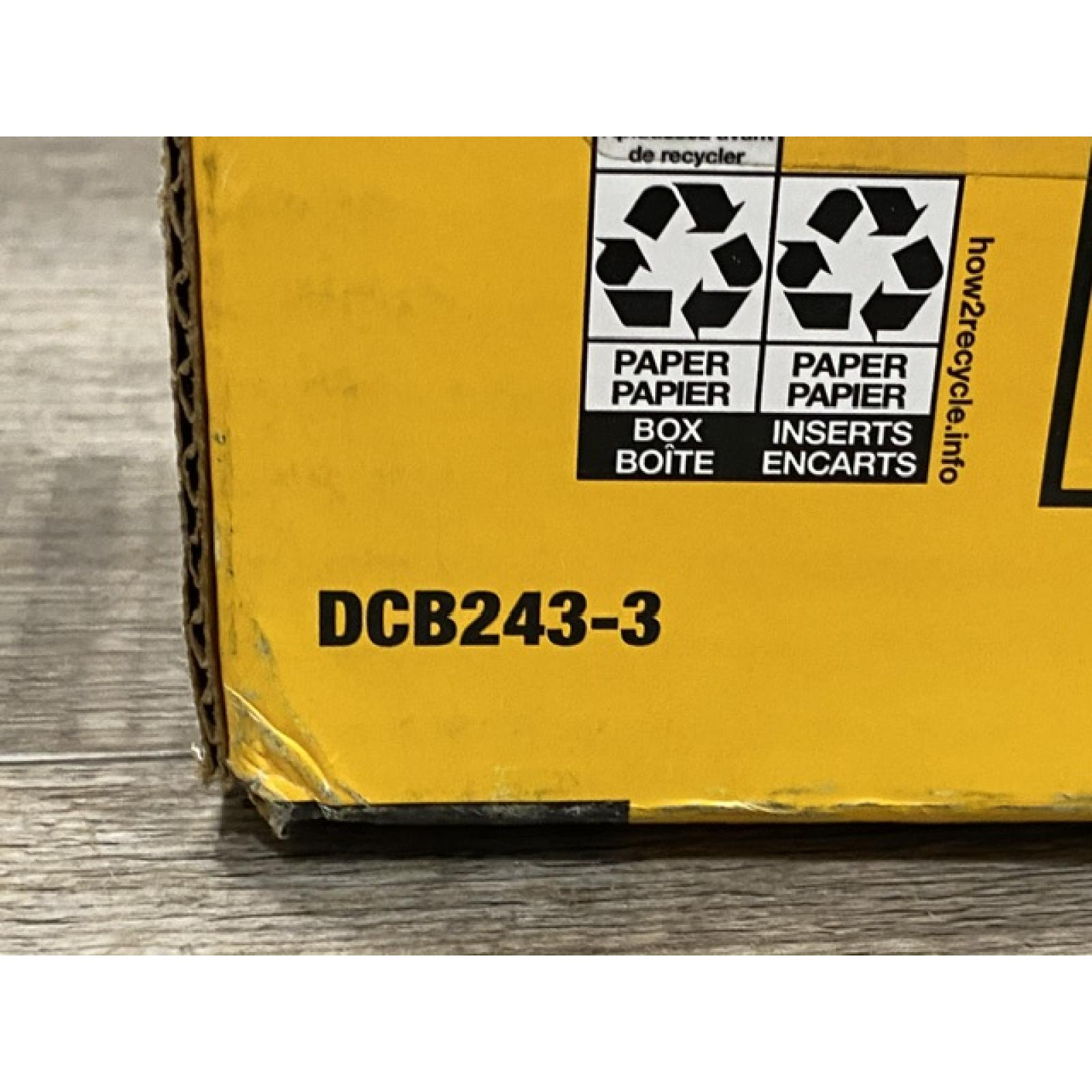 NEW - DEWALT 20V MAX Lithium-Ion 2.0 Ah and (2) 4.0 Ah Battery Packs (3-Pack)