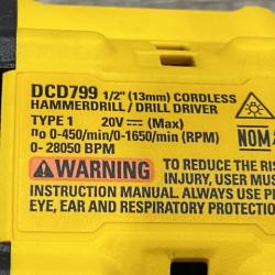 AS-IS DEWALT ATOMIC 20V Lithium-Ion Cordless 1/2 in. Hammer Drill Kit