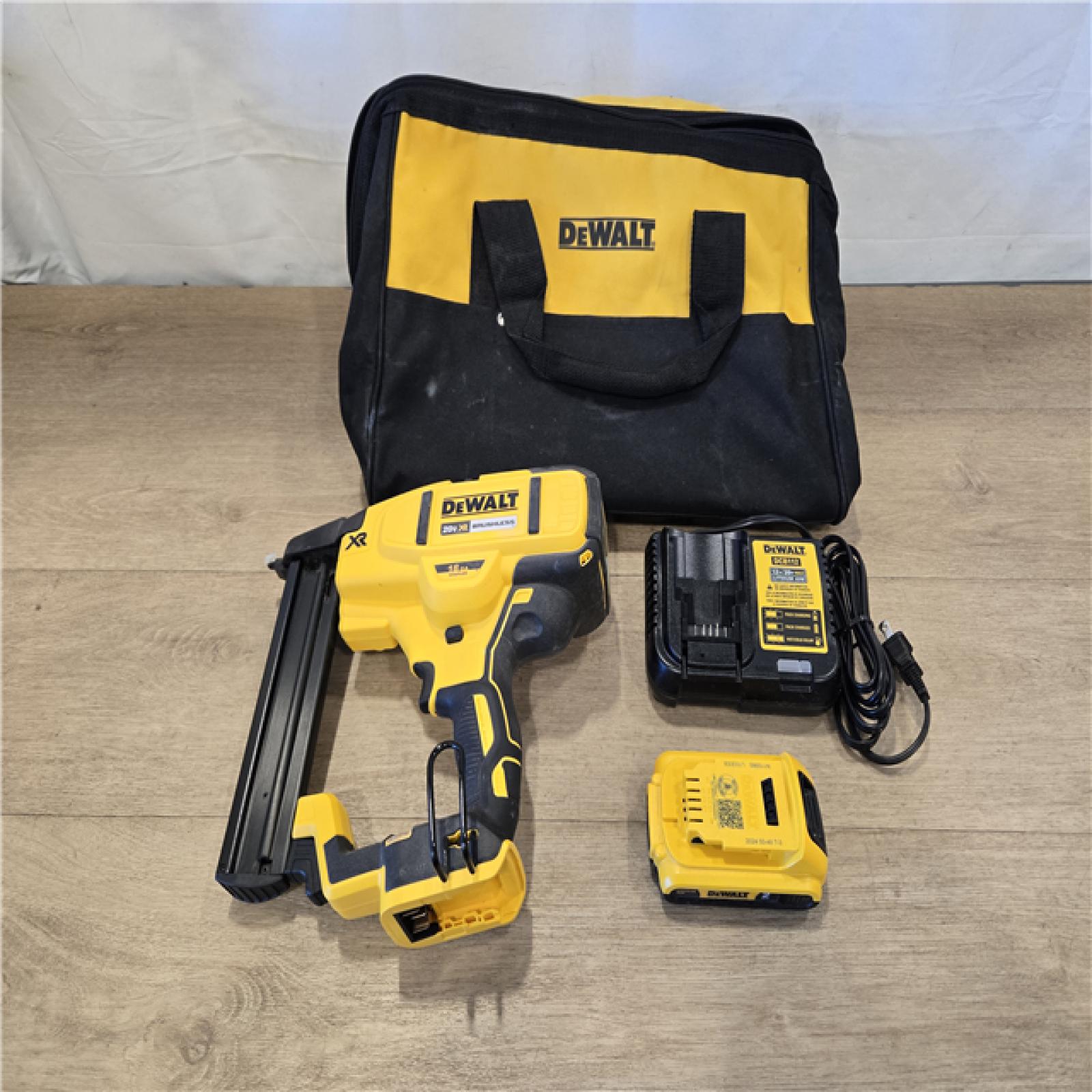 AS-IS DEWALT 20V MAX XR Cordless 18-Gauge Narrow Crown Stapler Kit