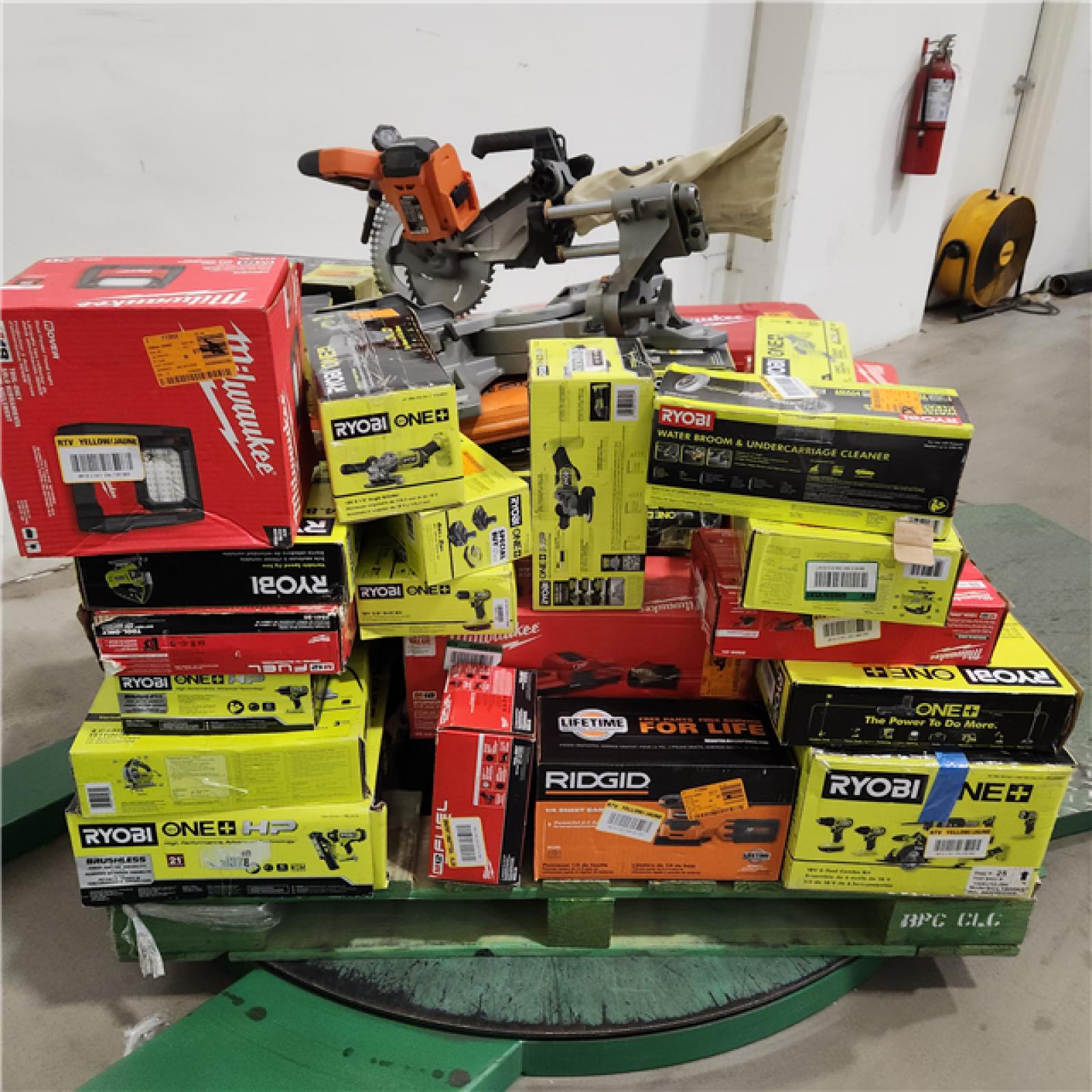 Dallas Location - As-Is Tool Pallet