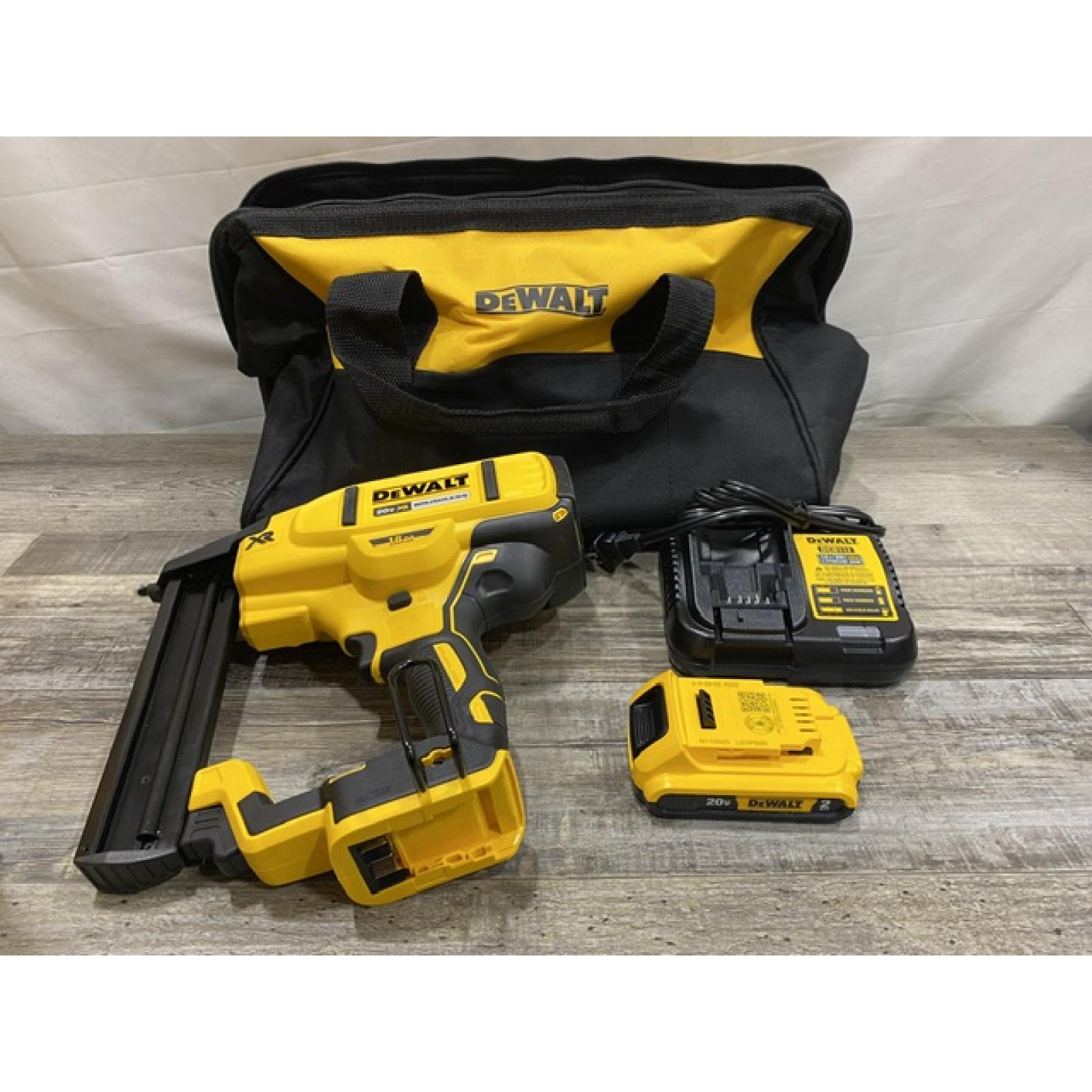 AS-IS DEWALT 20V MAX XR Lithium-Ion Cordless 18-Gauge Narrow Crown Stapler Kit