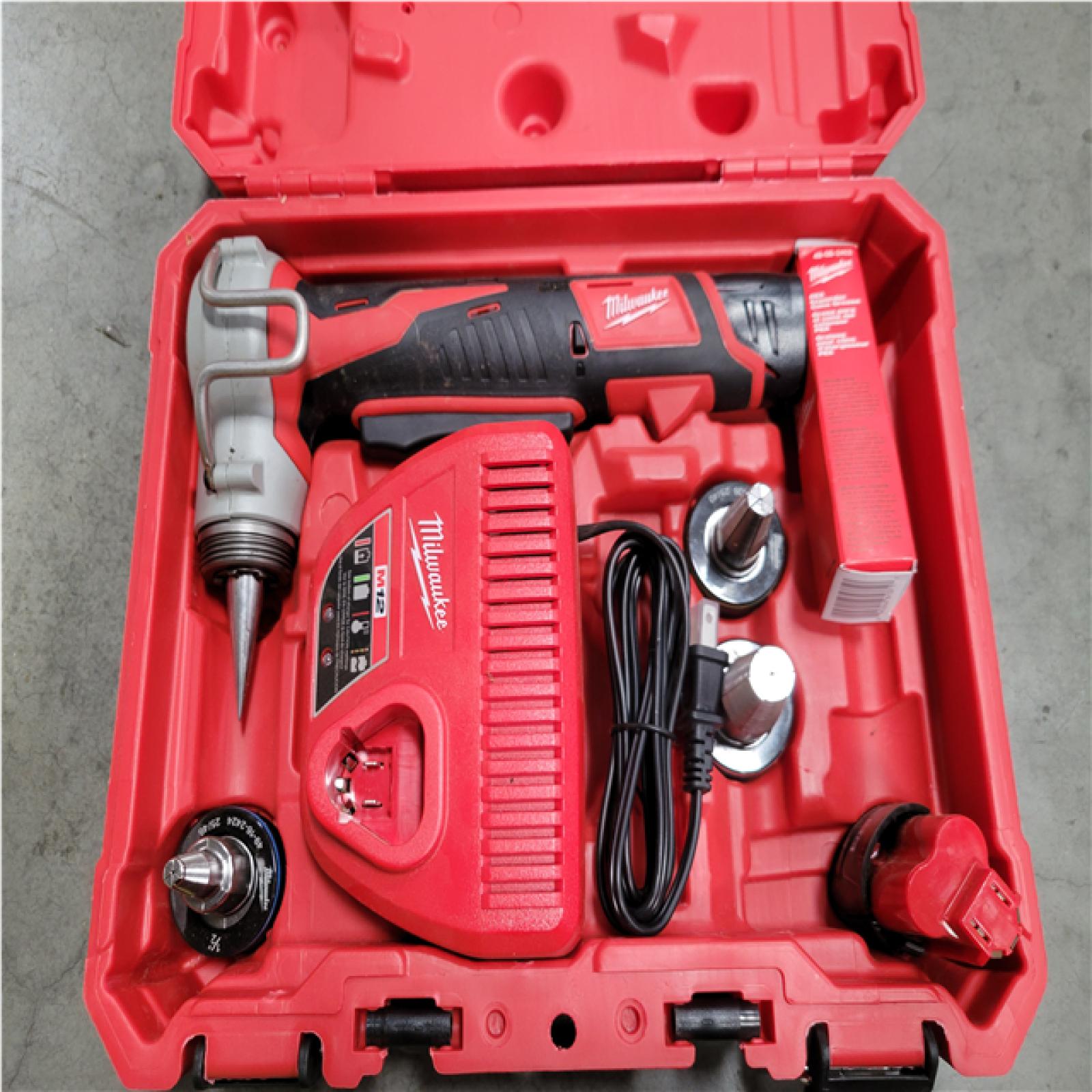 CALIFORNIA AS-IS MILWAUKEE M12 PEX EXPANDER KIT
