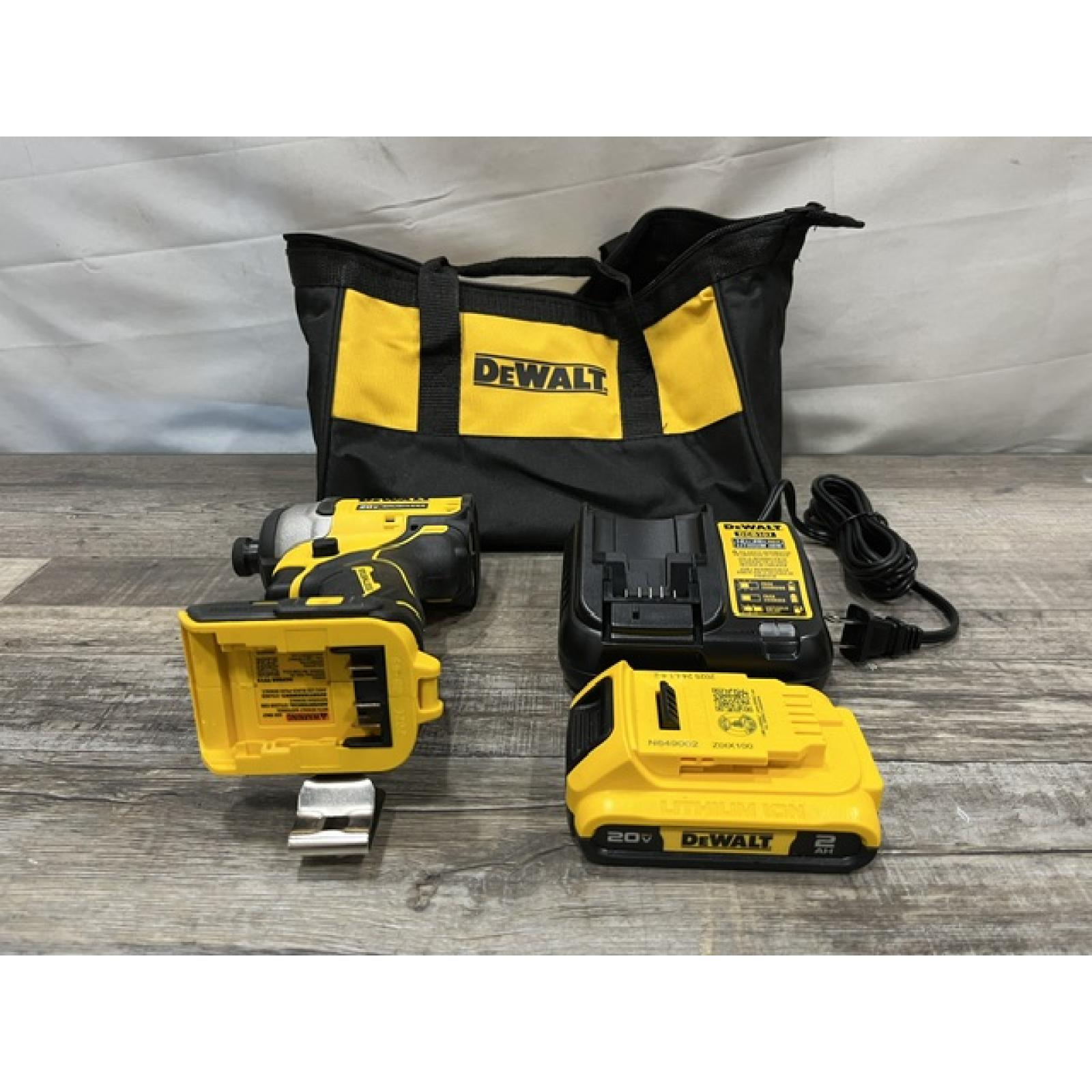 AS-IS DEWALT Atomic 20V Max Lithium-Ion Brushless Cordless Compact 1/4 in. Impact Driver Kit