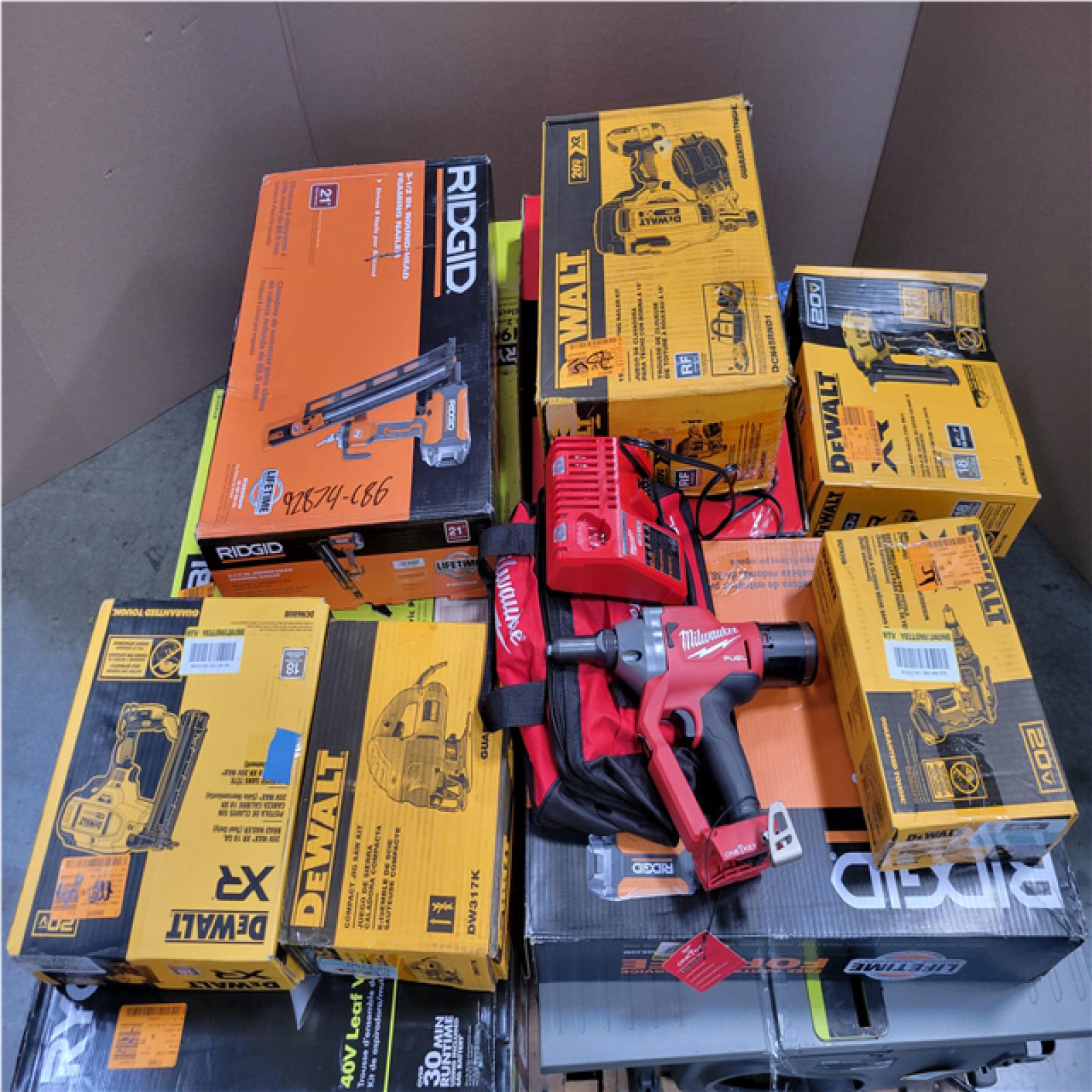 CALIFORNIA AS-IS TOOL PALLET