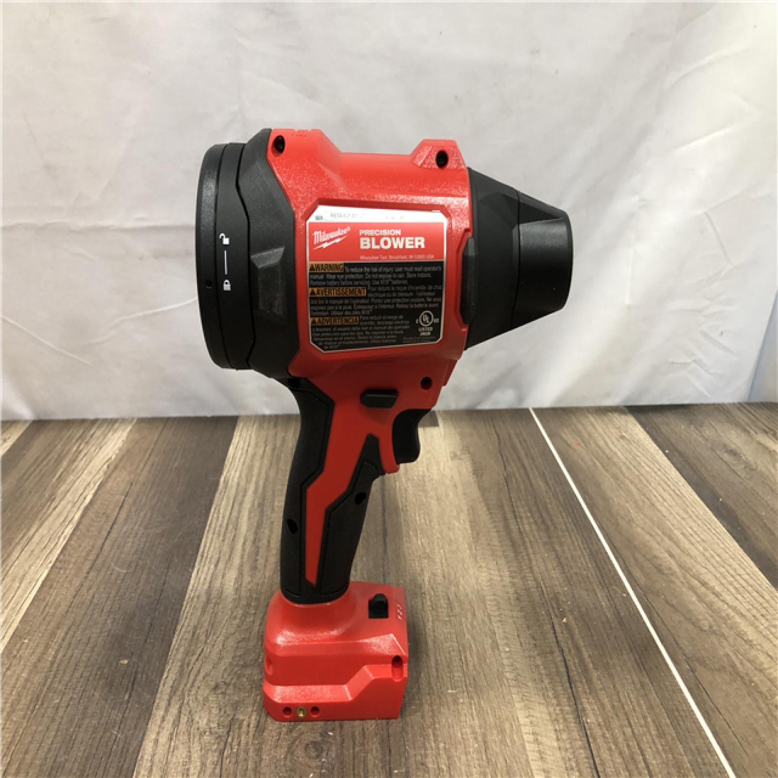 AS-IS Milwaukee 18V Lithium-Ion 570 MPH Brushless Cordless Precision Blower with Variable Speed Trigger and Trigger Lock
