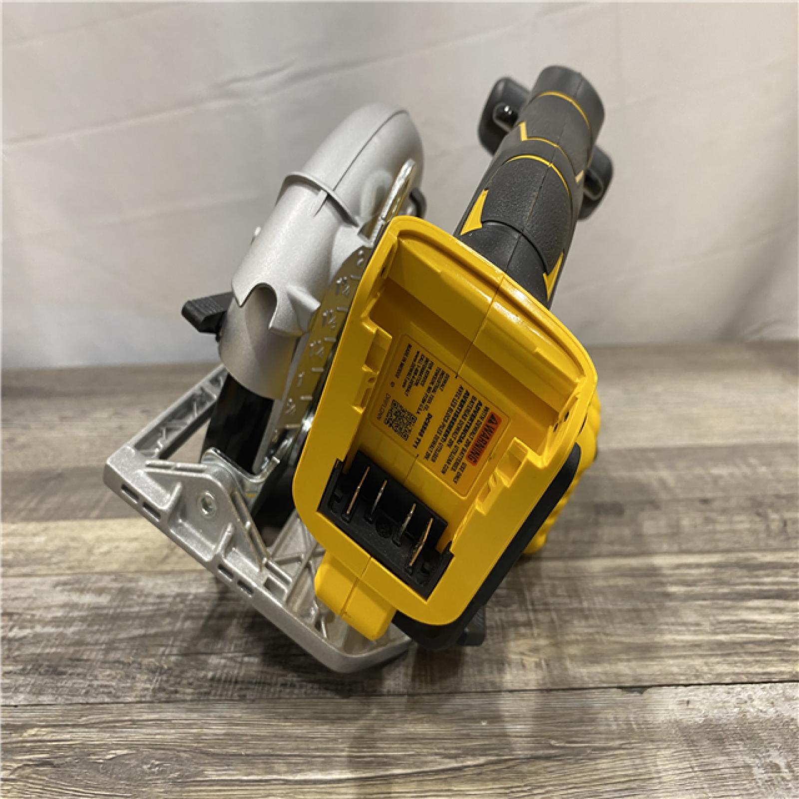 AS-IS DEWALT 20V MAX Cordless Brushless 6-1/2 in. Sidewinder Style Circular Saw (Tool Only)