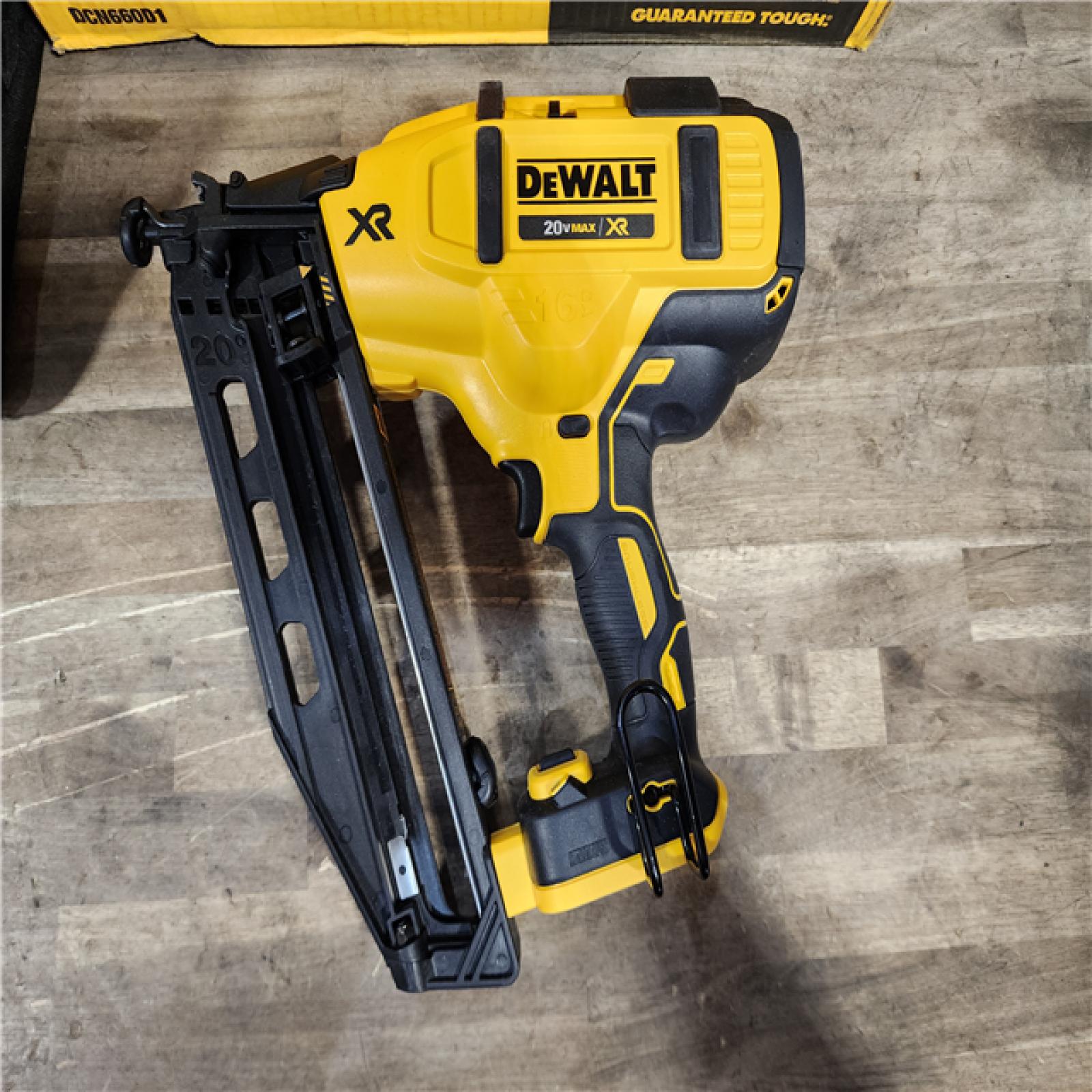 HOUSTON LOCATION - AS-IS DeWalt DCN660D1 20V 16 Gauge Cordless Angled Finish Nailer Kit W/ 2Ah Battery