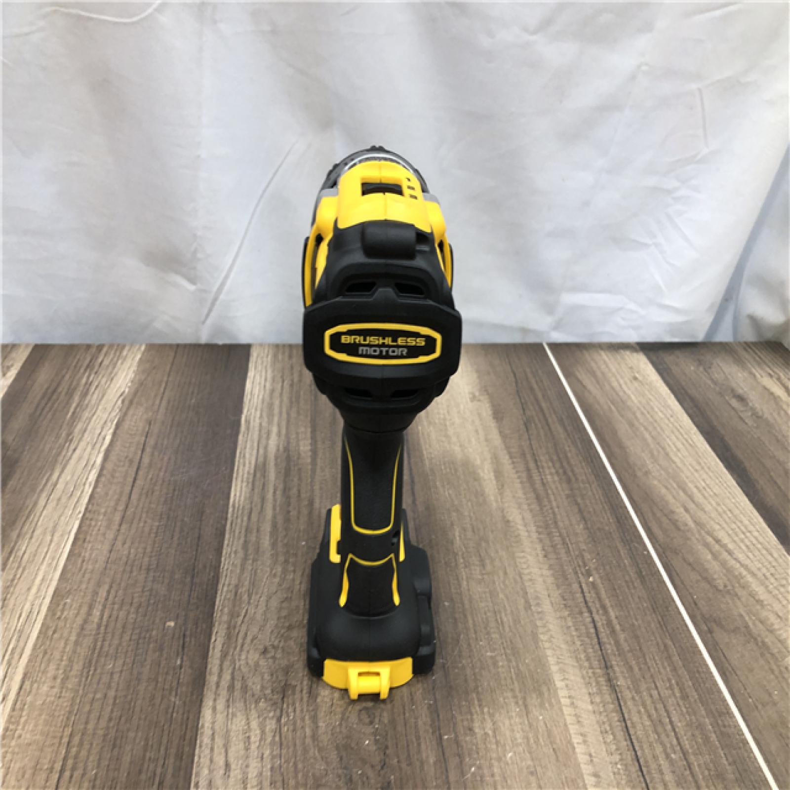 AS-IS DEWALT 20V XR Lithium-Ion Cordless Hammer Drill Kit