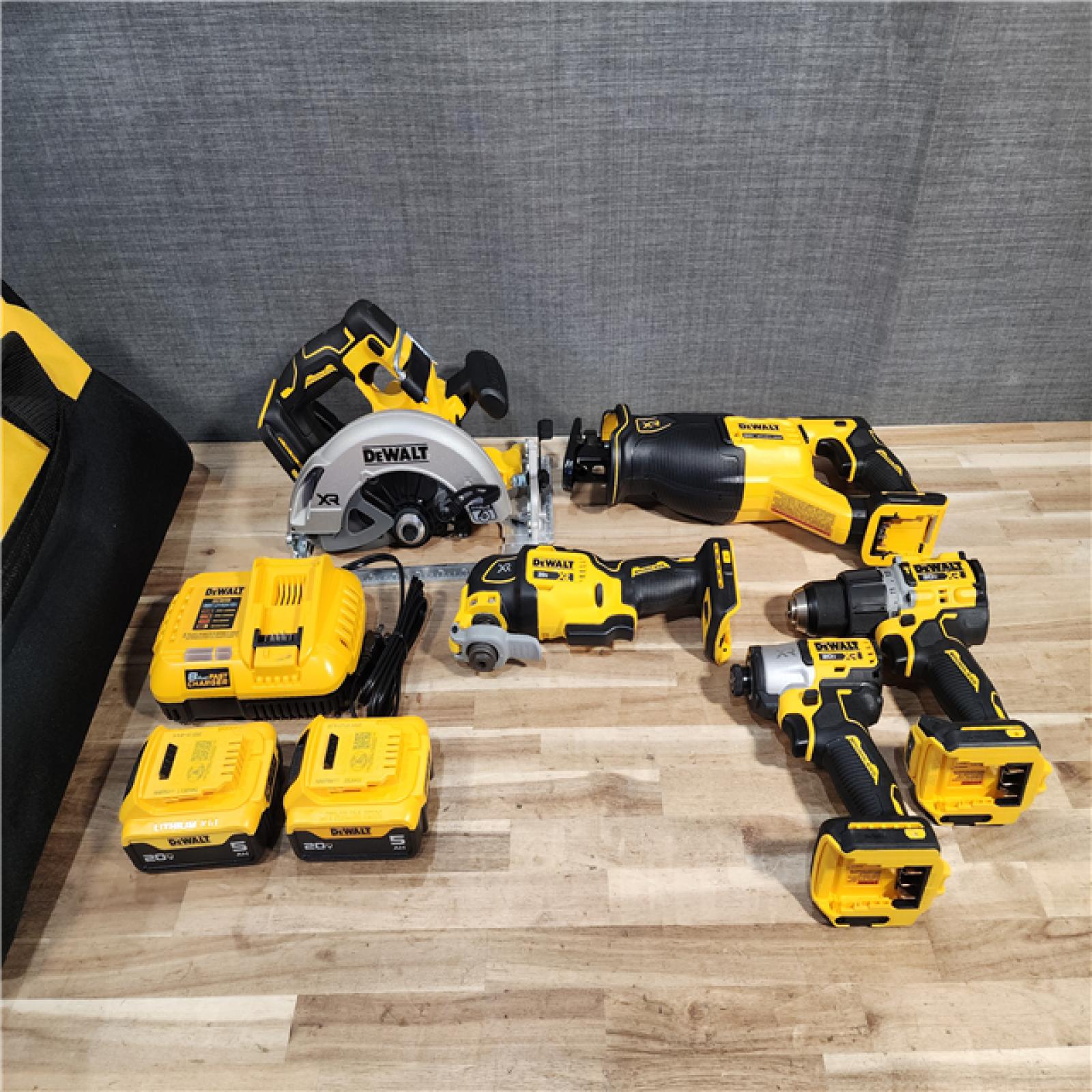 HOUSTON LOCATION - AS-IS (APPEARS LIKE NEW) DEWALT 5 TOOL COMBO KIT W/ (2) BATTERY & CHARGER