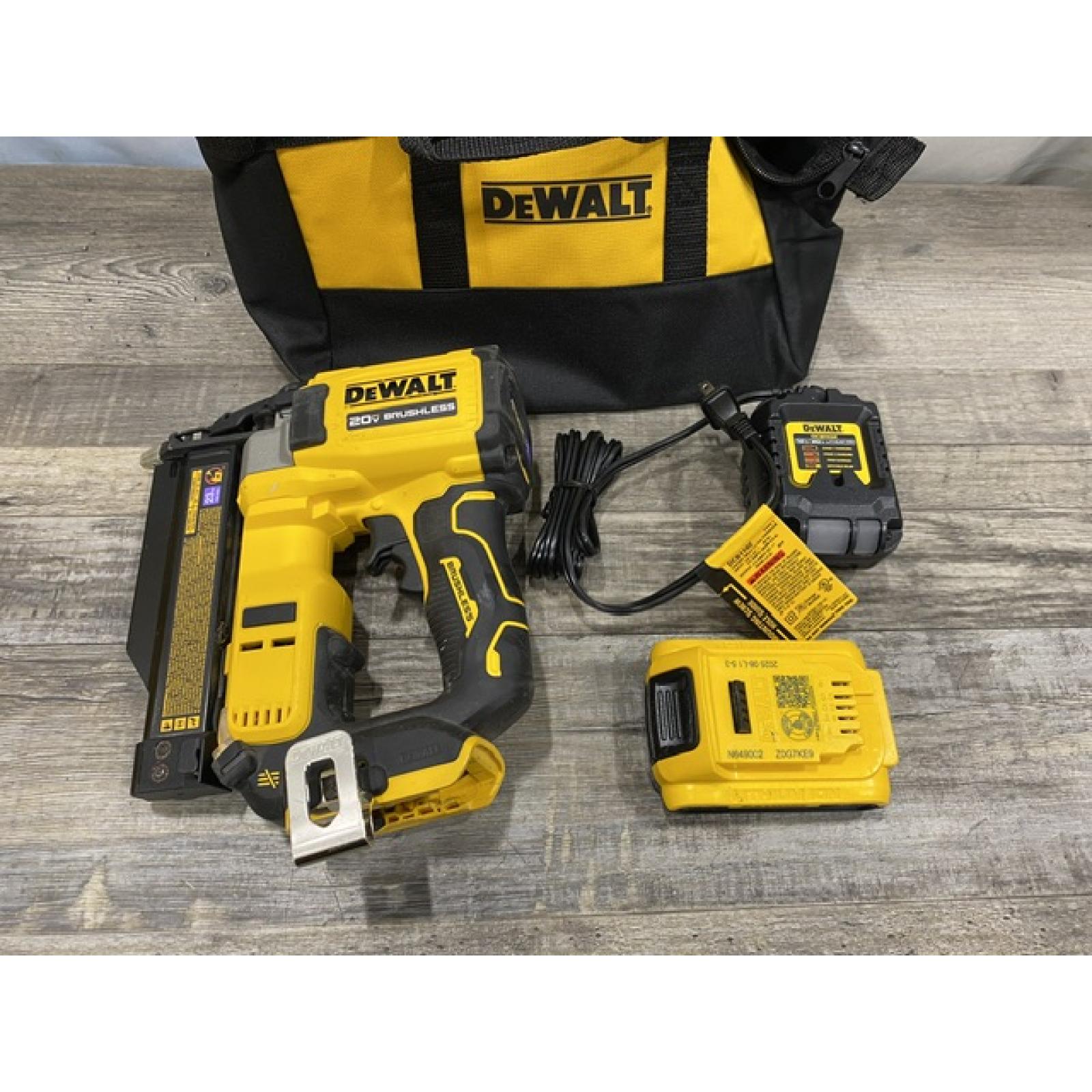 AS-IS DEWALT ATOMIC 20V MAX Lithium Ion Cordless 23 Gauge Pin Nailer Kit