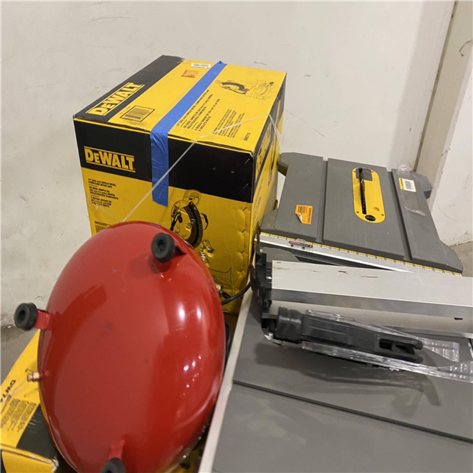 Dallas Location - As-Is DEWALT Tool Pallet