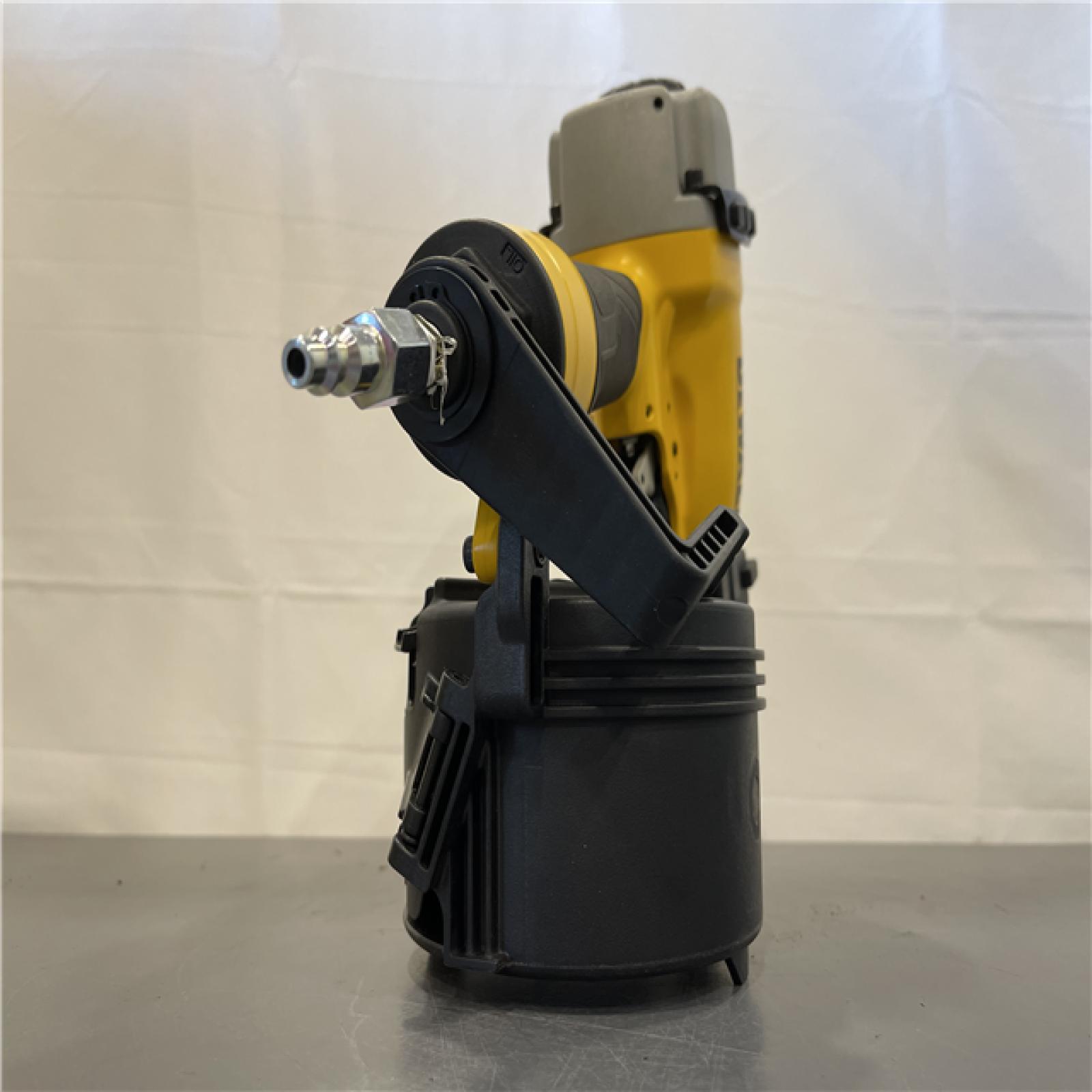 AS-IS - DEWALT 2-1/2 Inch 15 Degree Coil Siding and Fencing Nailer
