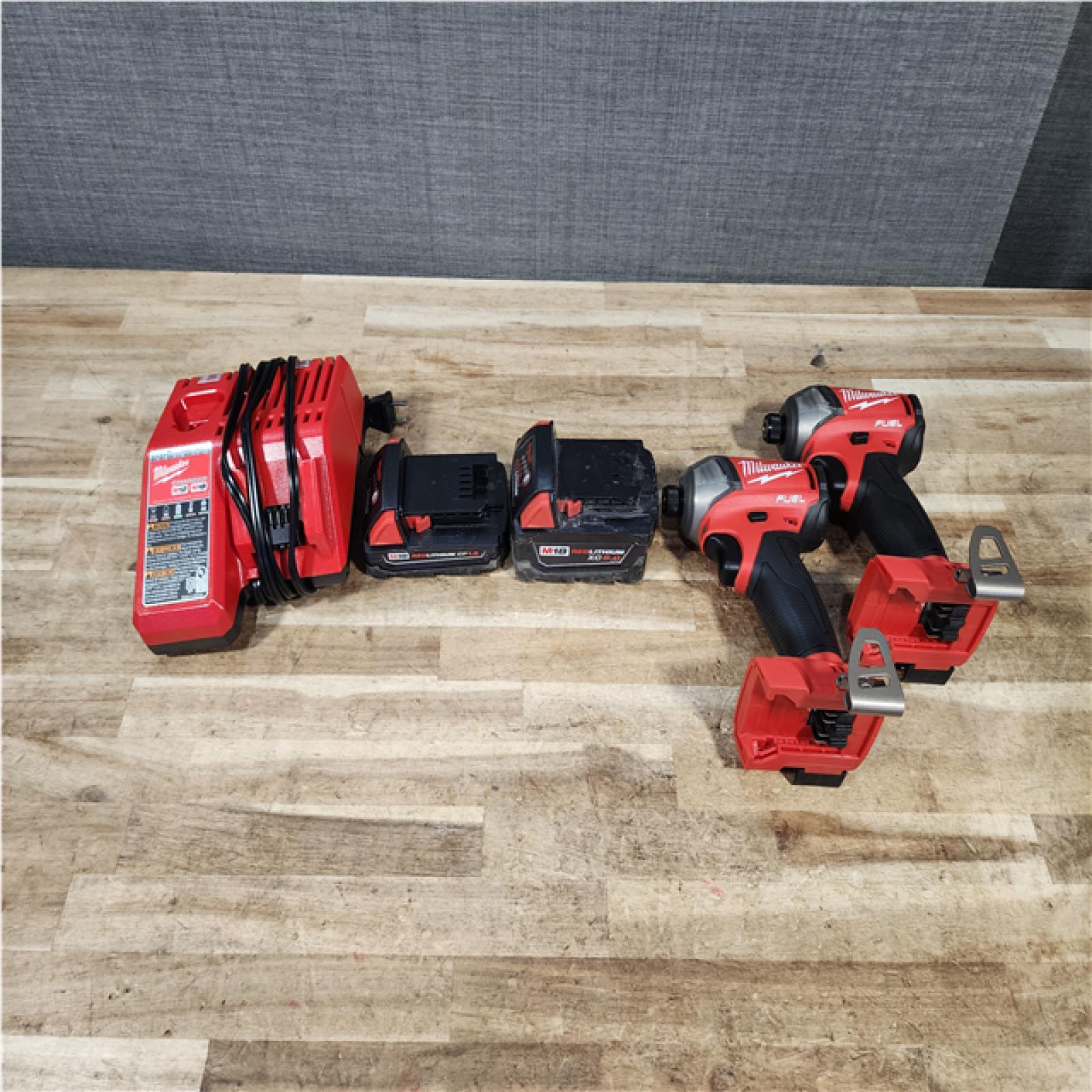 HOUSTON LOCATION - AS - IS Milwaukee 2 Tool Combo Kit W/ (2) Battery & Charger