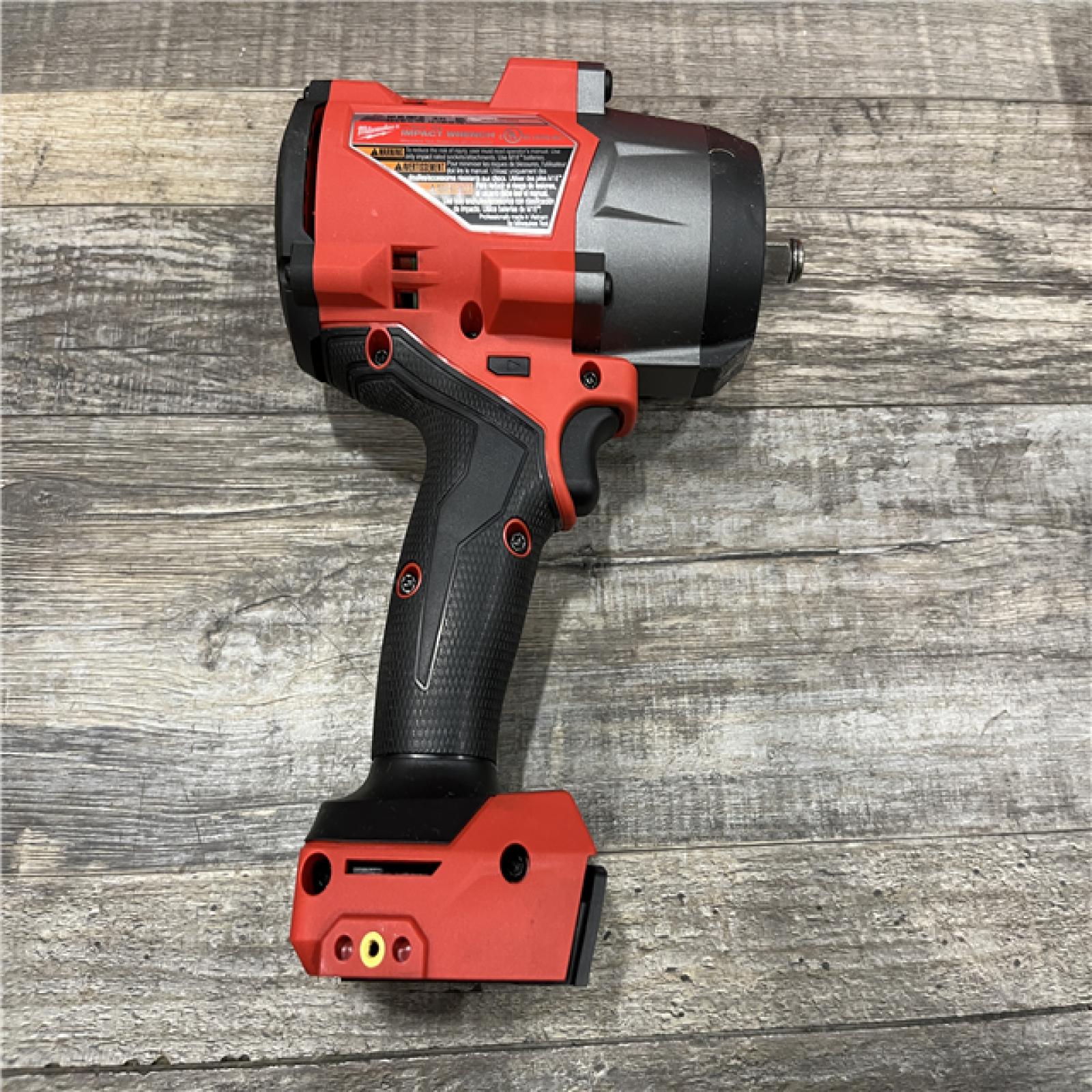 AS-IS Milwaukee FUEL 18V Lithium-Ion Brushless Cordless 1/2 in. Impact Wrench w/Friction Ring Kit