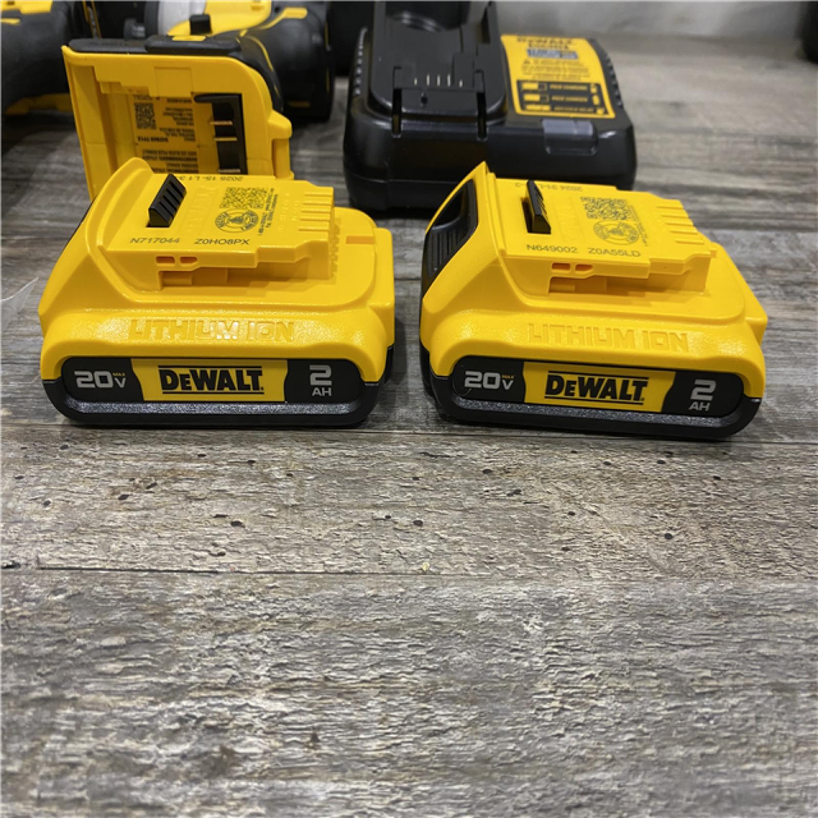 AS-IS DEWALT ATOMIC 20-Volt MAX Lithium-Ion Cordless Combo (2-Tool) Kit