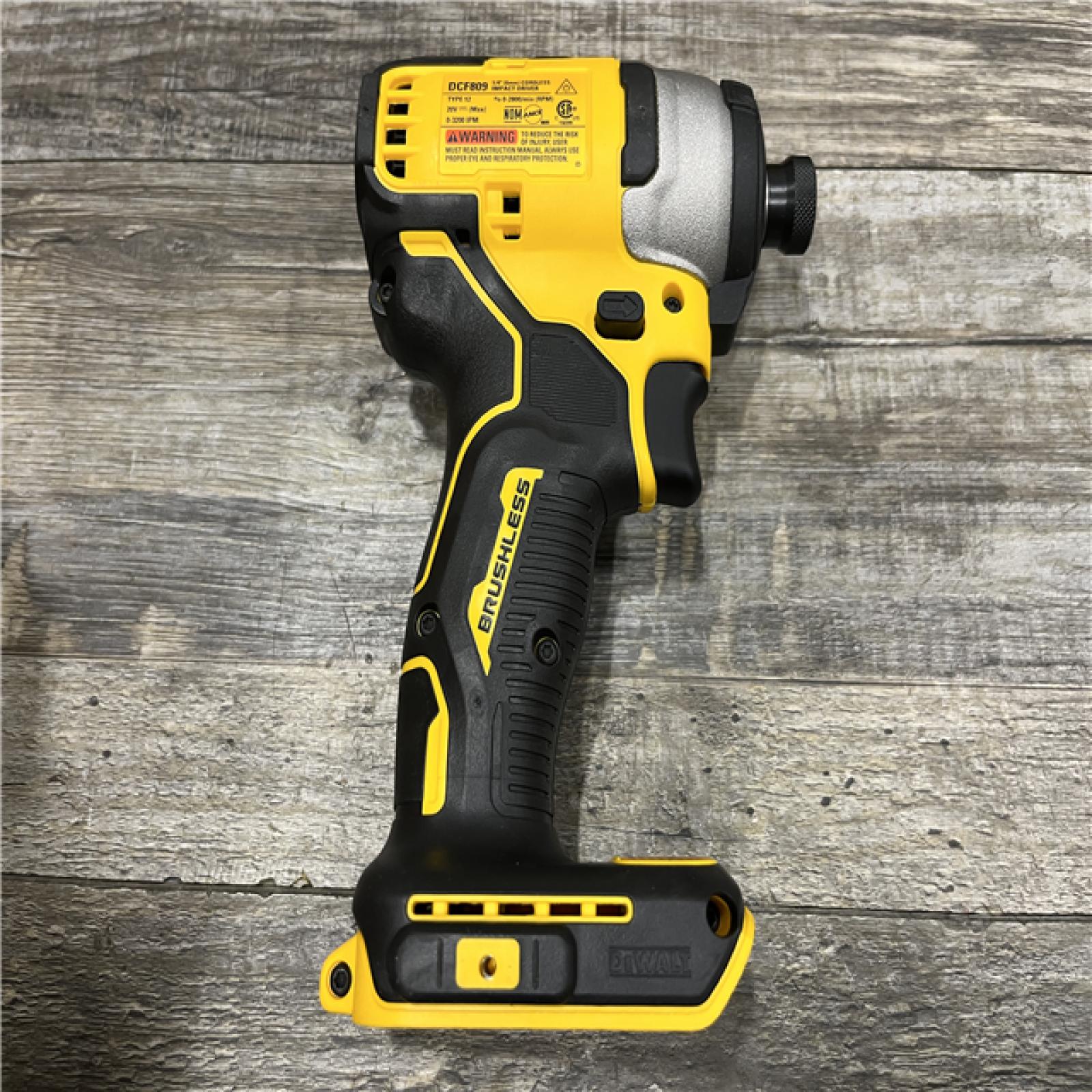 AS-IS DEWALT Atomic 20V Max Lithium-Ion Brushless Cordless Compact 1/4 in. Impact Driver Kit